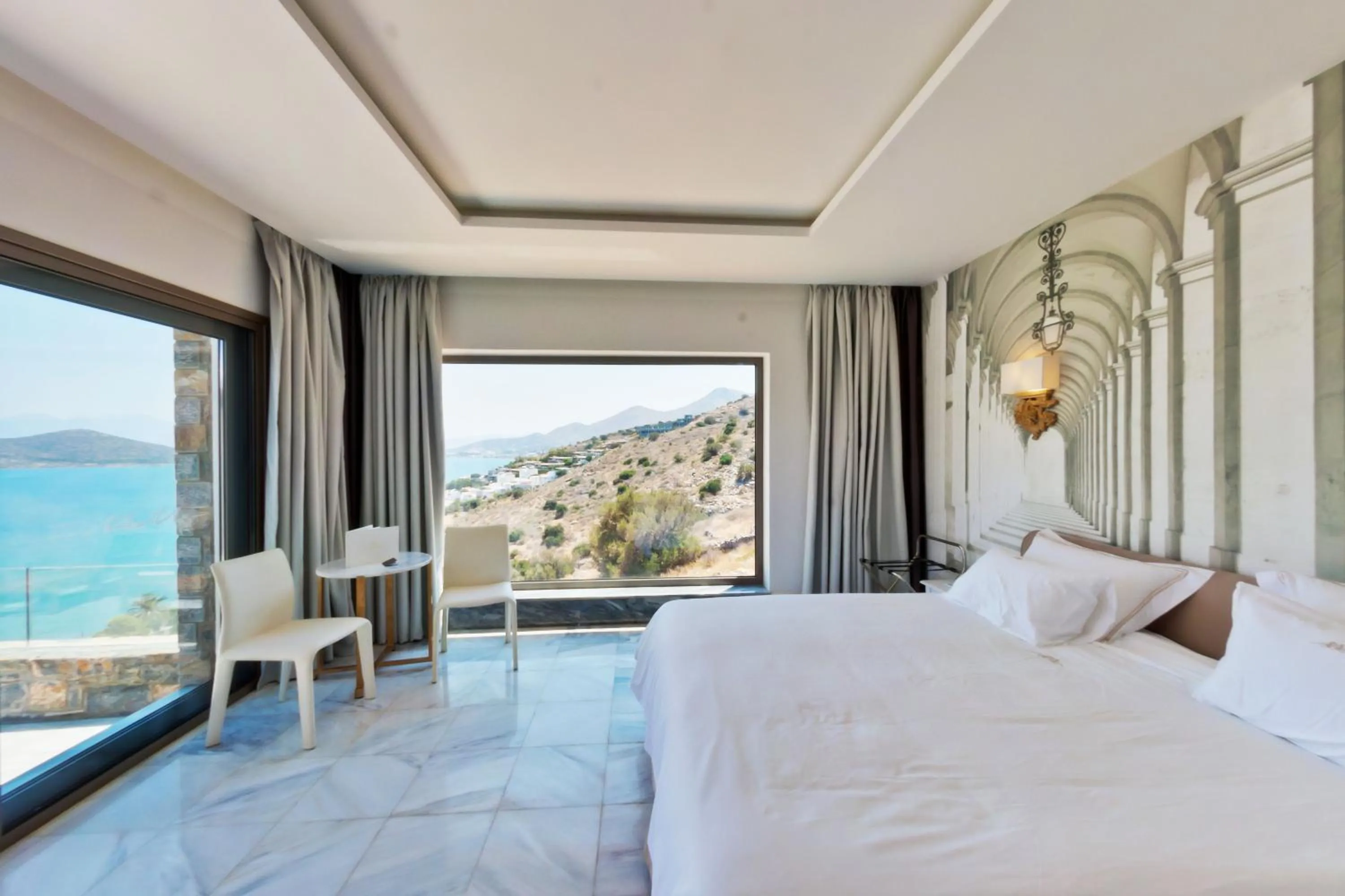 Bed in Royal Marmin Bay Boutique & Art Hotel