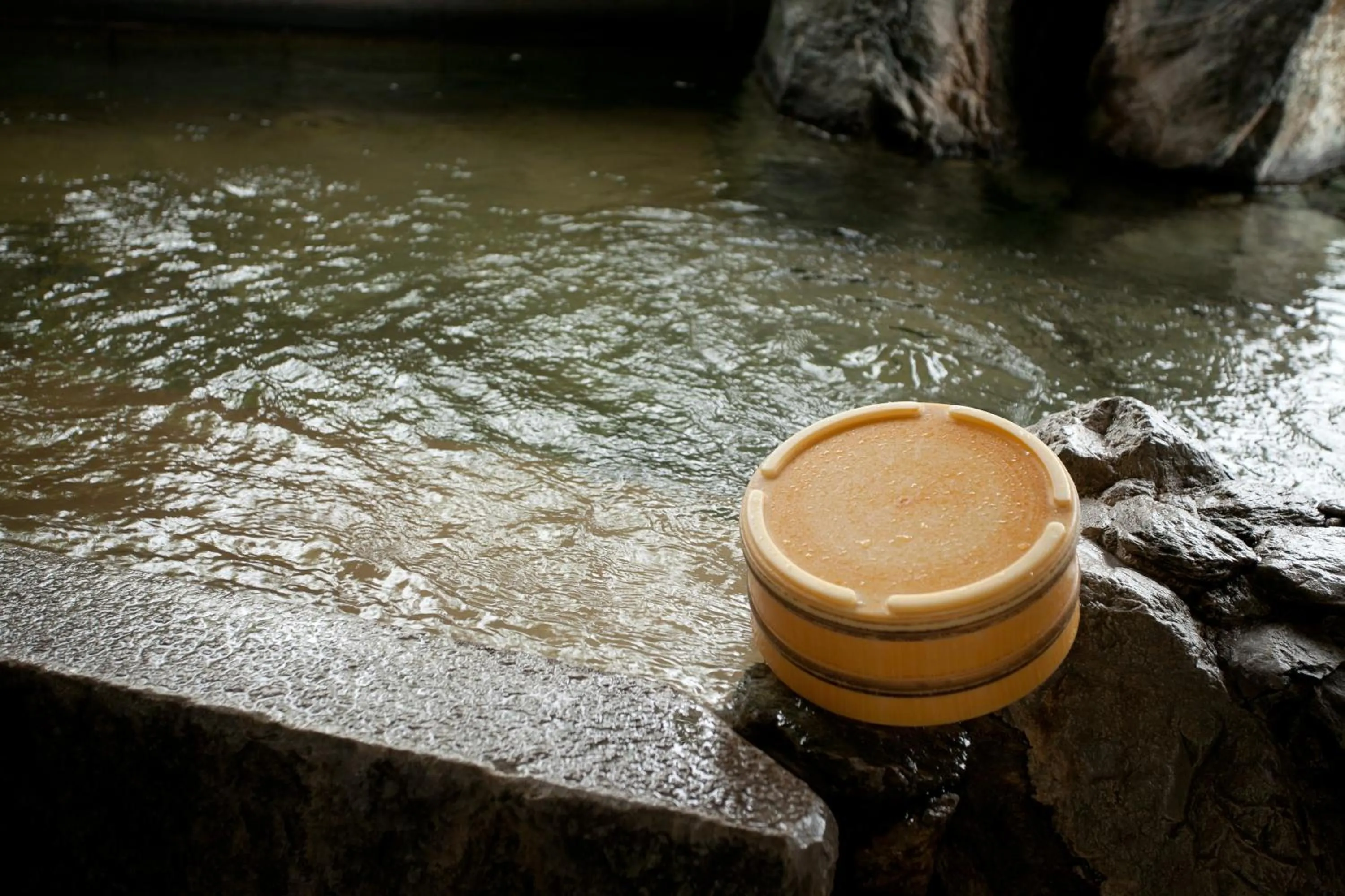 Hot Spring Bath in Ryoso Yufuin Yamadaya