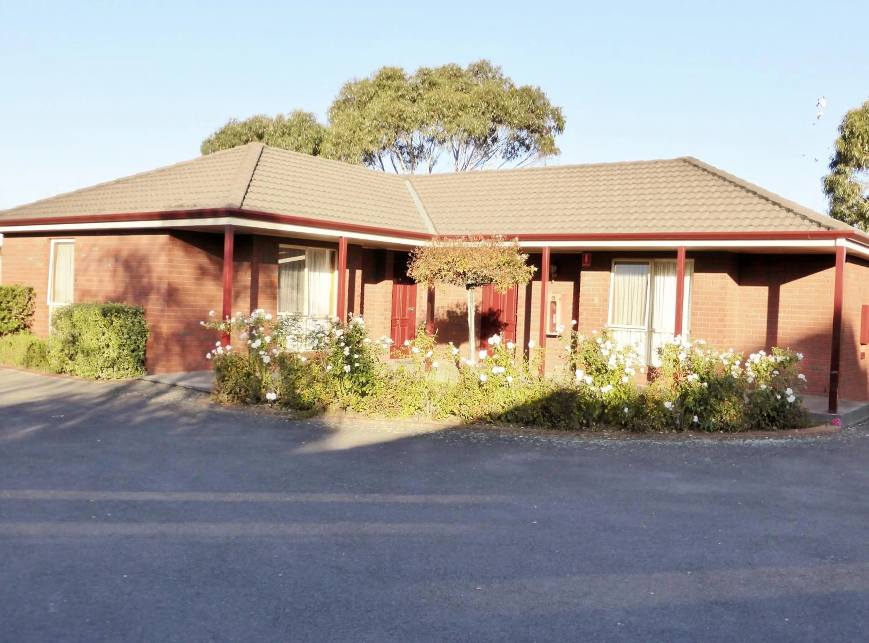 Facade/entrance in Victoriana Motor Inn