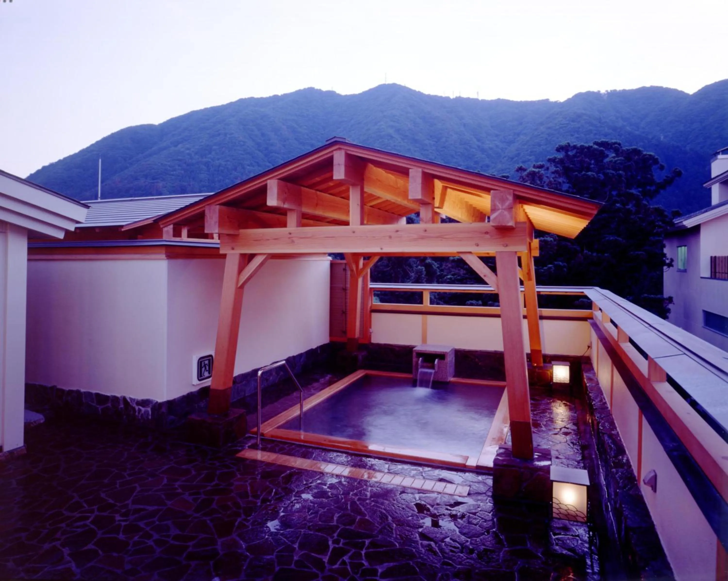Public Bath in Minoya