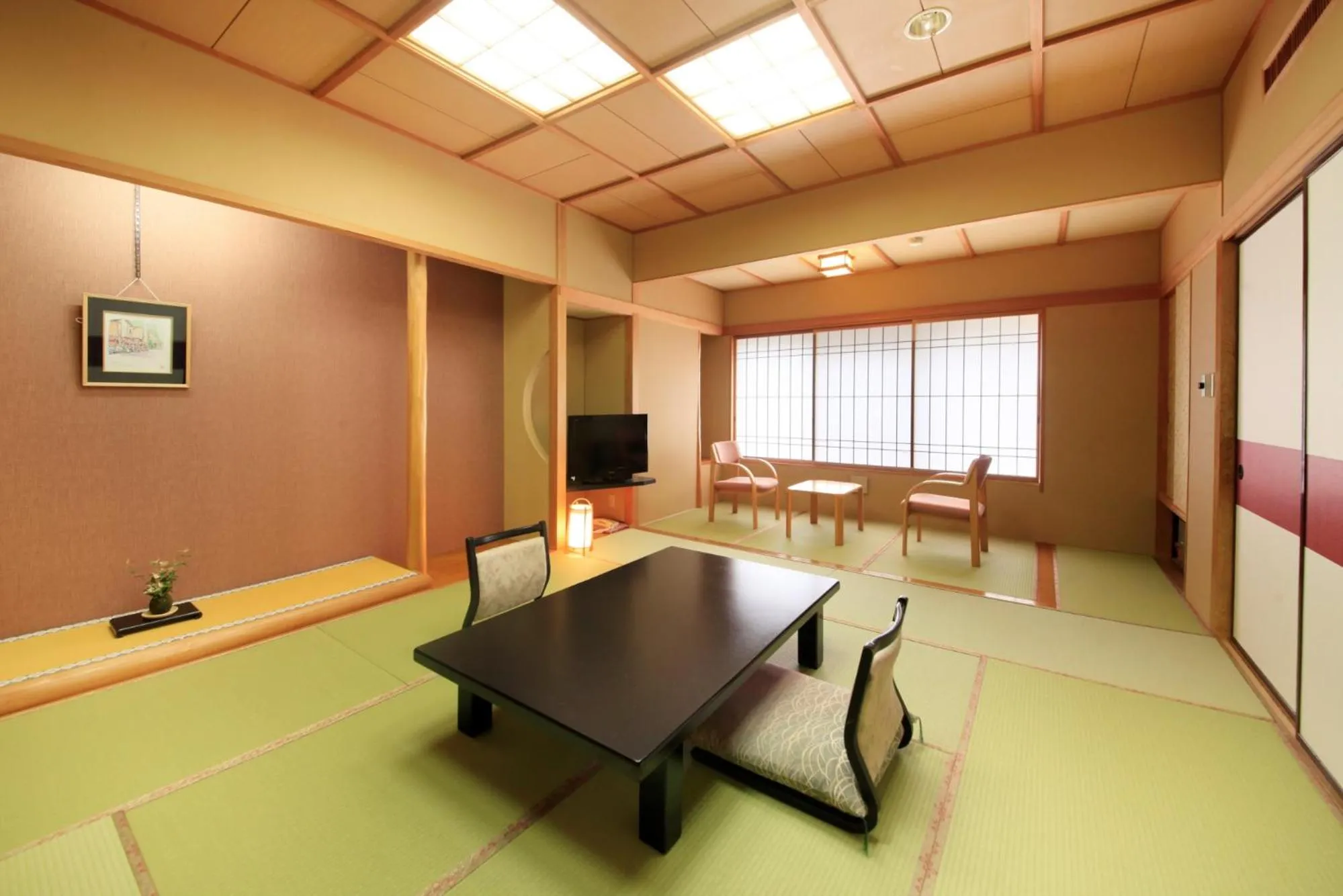Photo of the whole room in Minoya