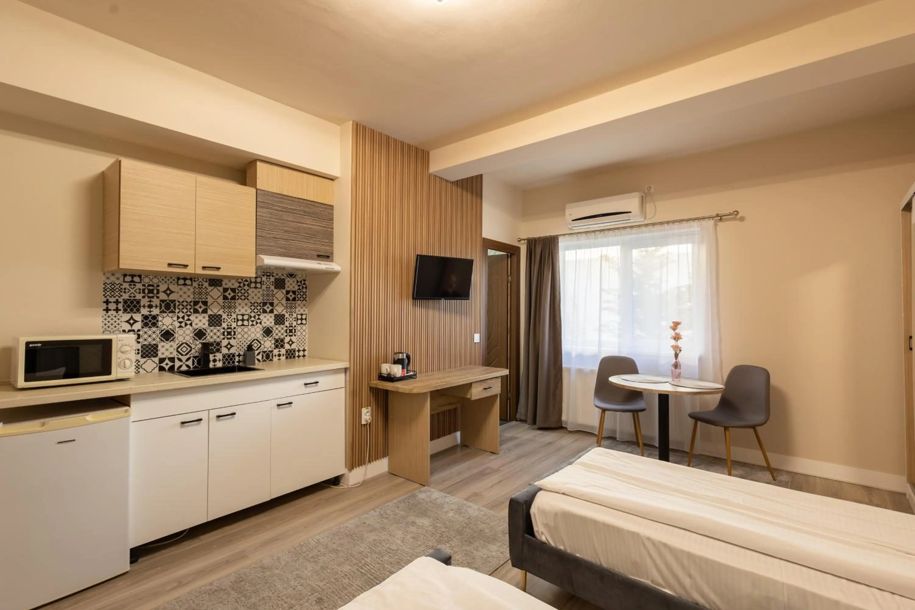 Bed in Apart Hotel Bonjour Cluj