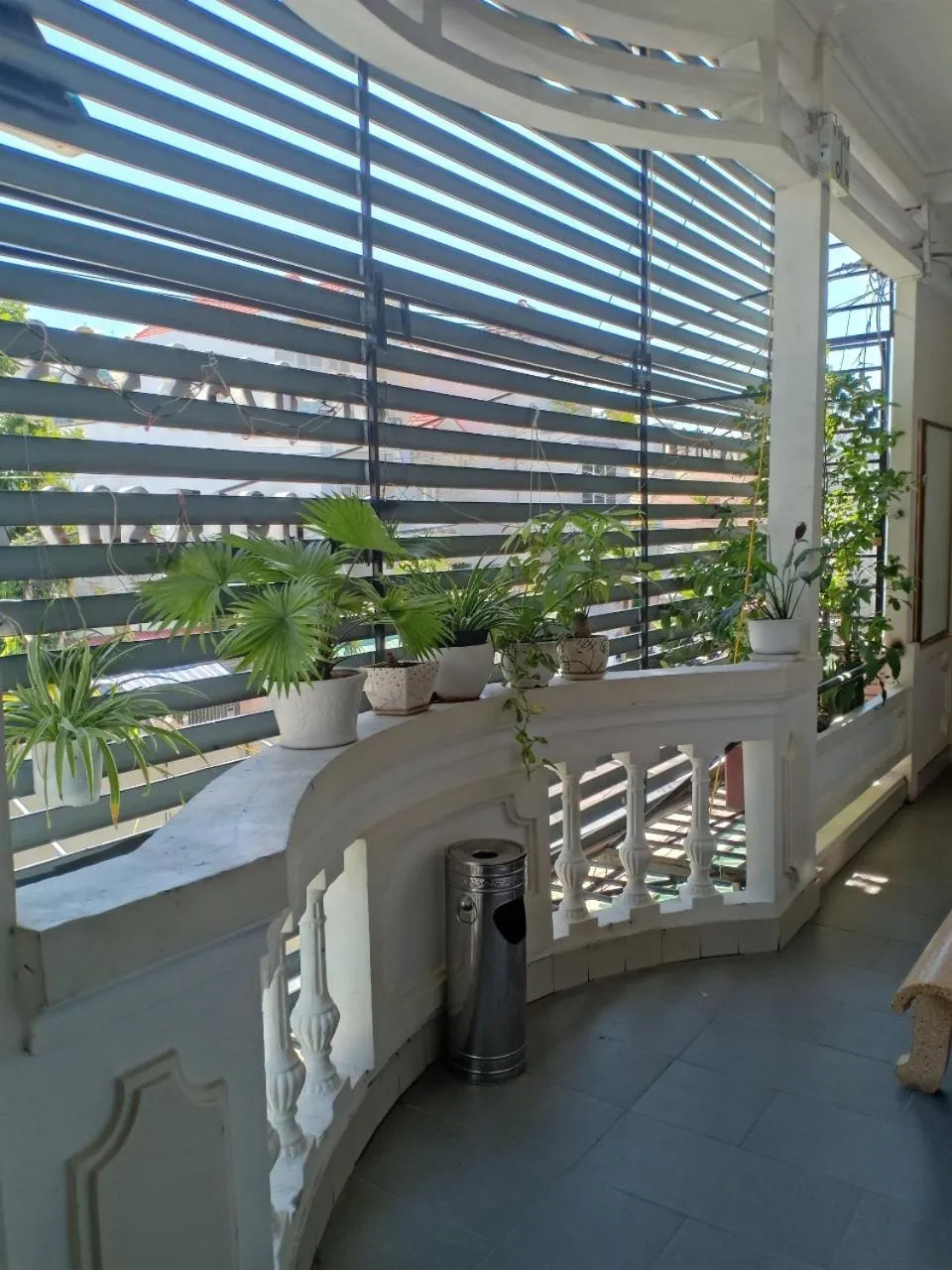 Patio in Blue Sea Hotel 2