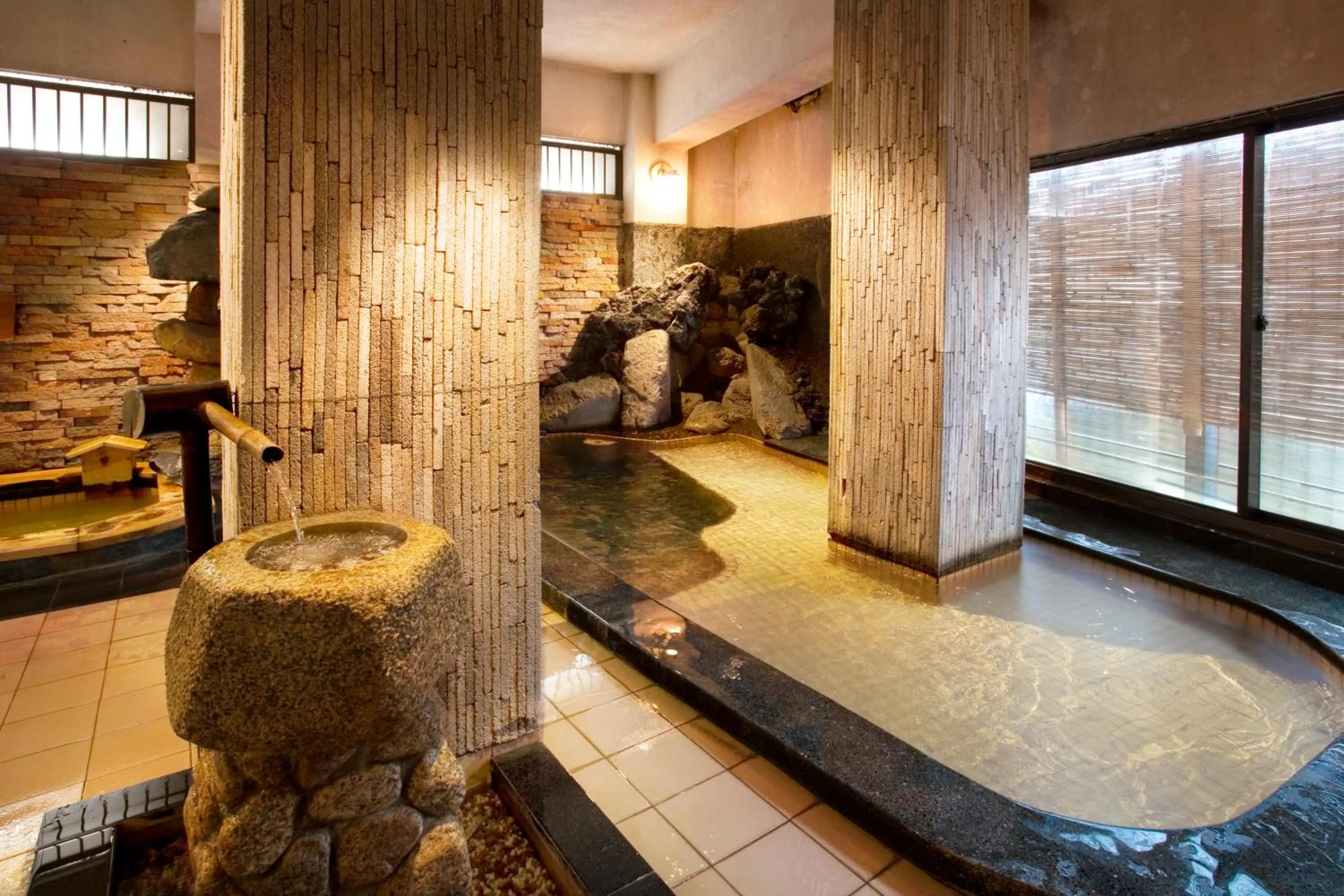 Public Bath in Chikurakan