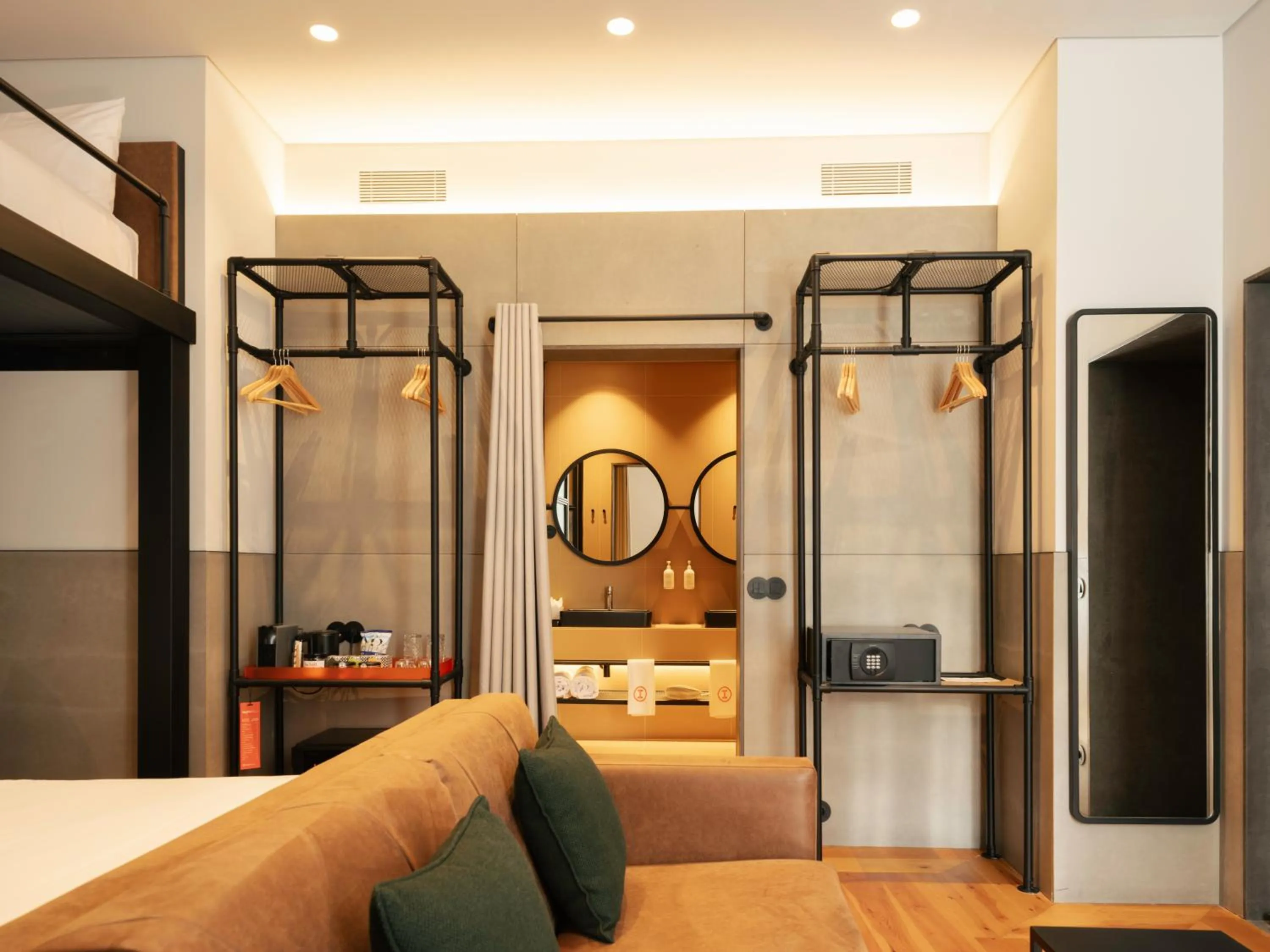 Bed in Inspira Santos Boutique Hotel