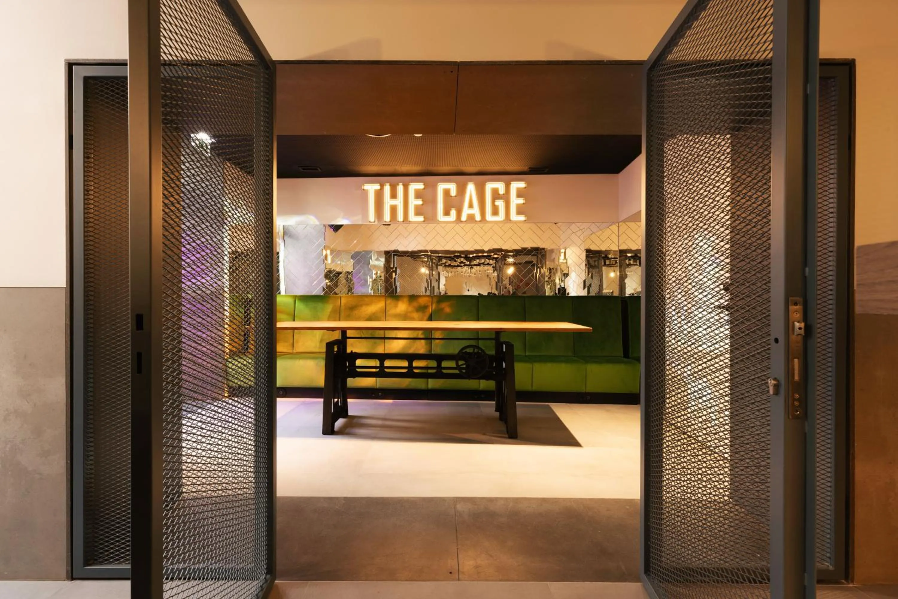 Meeting/conference room in Inspira Santos Boutique Hotel