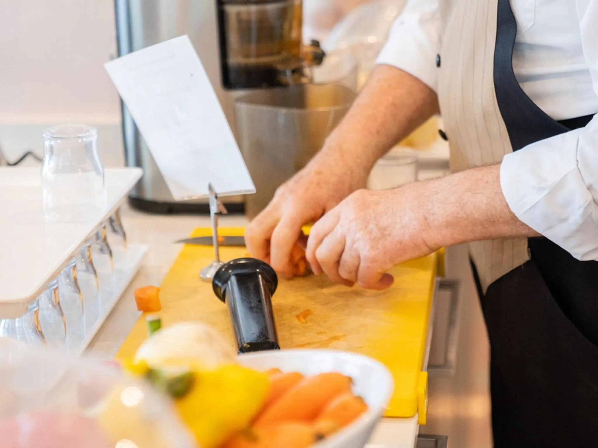 Restaurant/places to eat in Hotel Benacus Panoramic