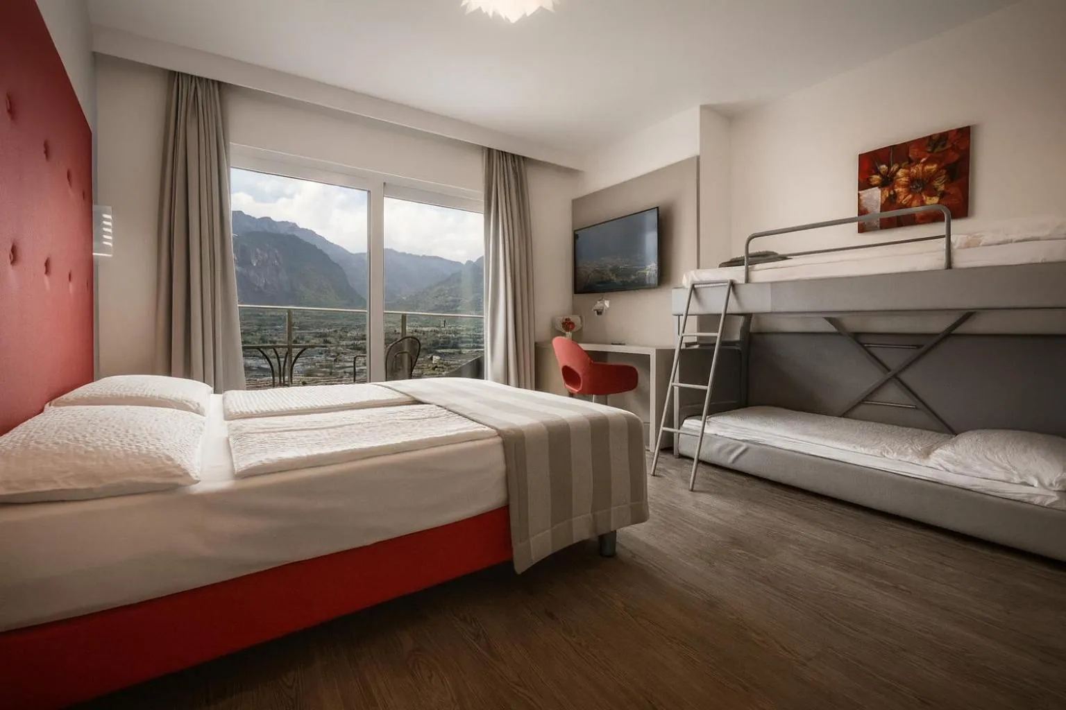 Bedroom, Bed in Hotel Benacus Panoramic