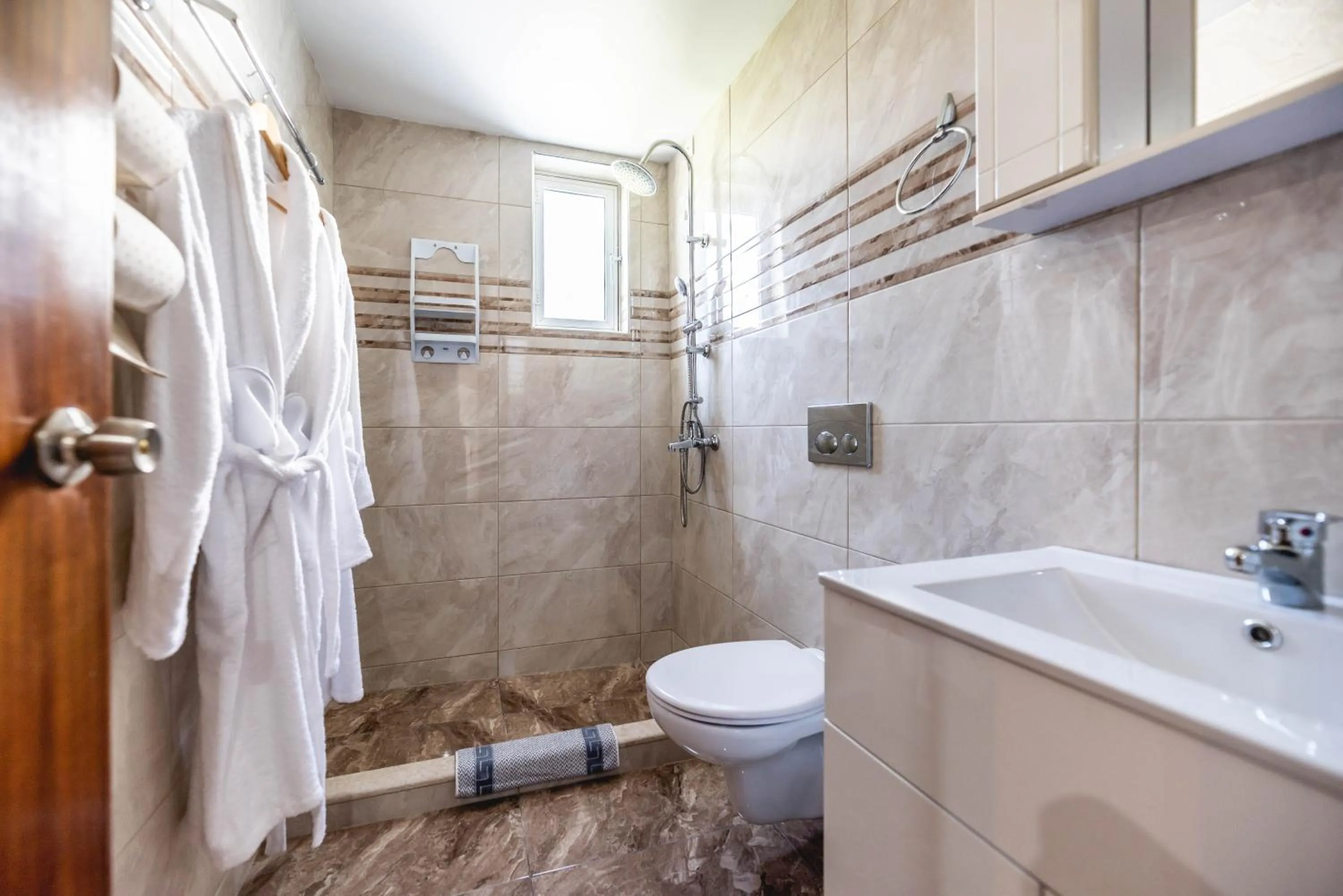 Shower in Hotel Dimitra Sun