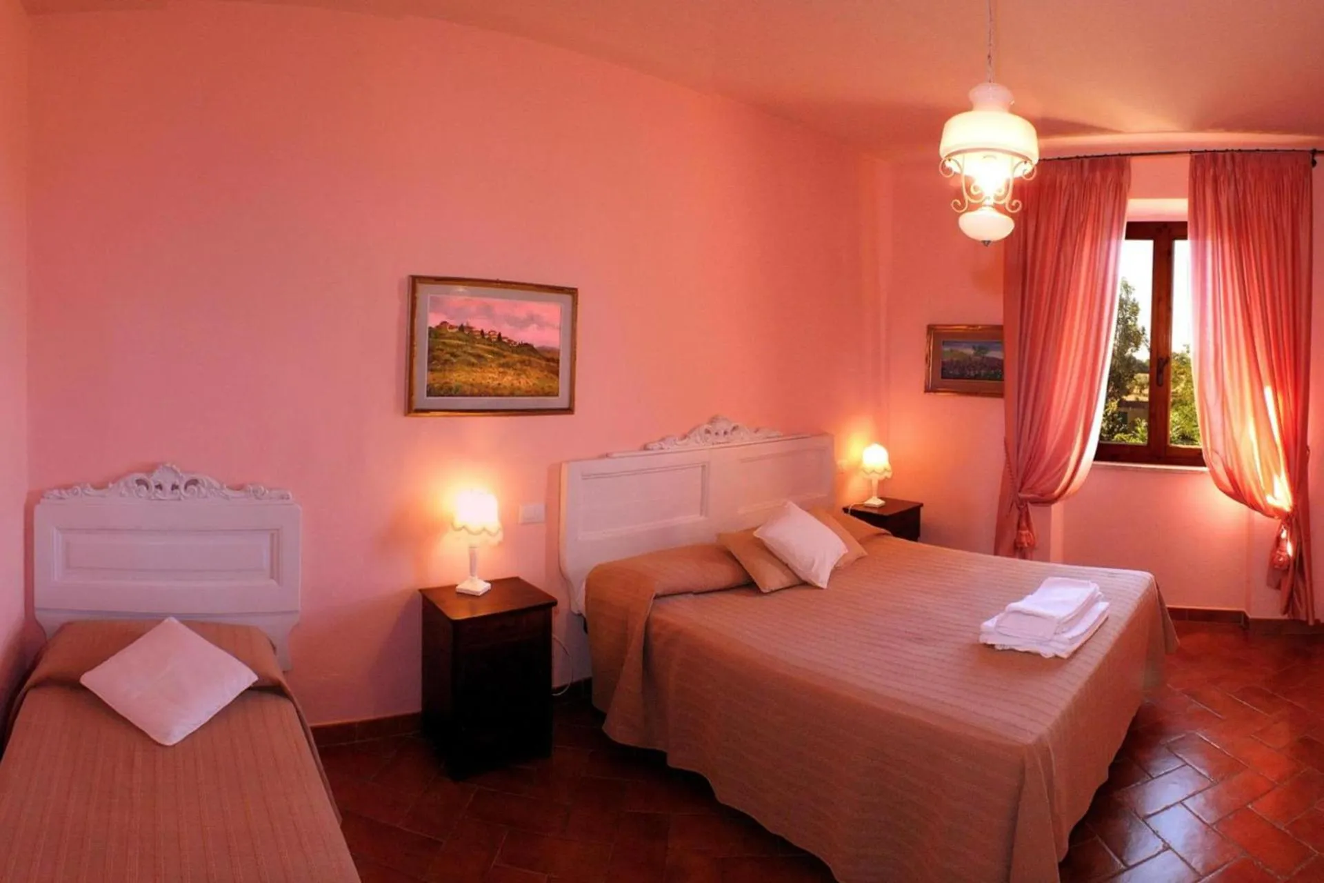 Bedroom, Bed in Agriturismo Le Pescine