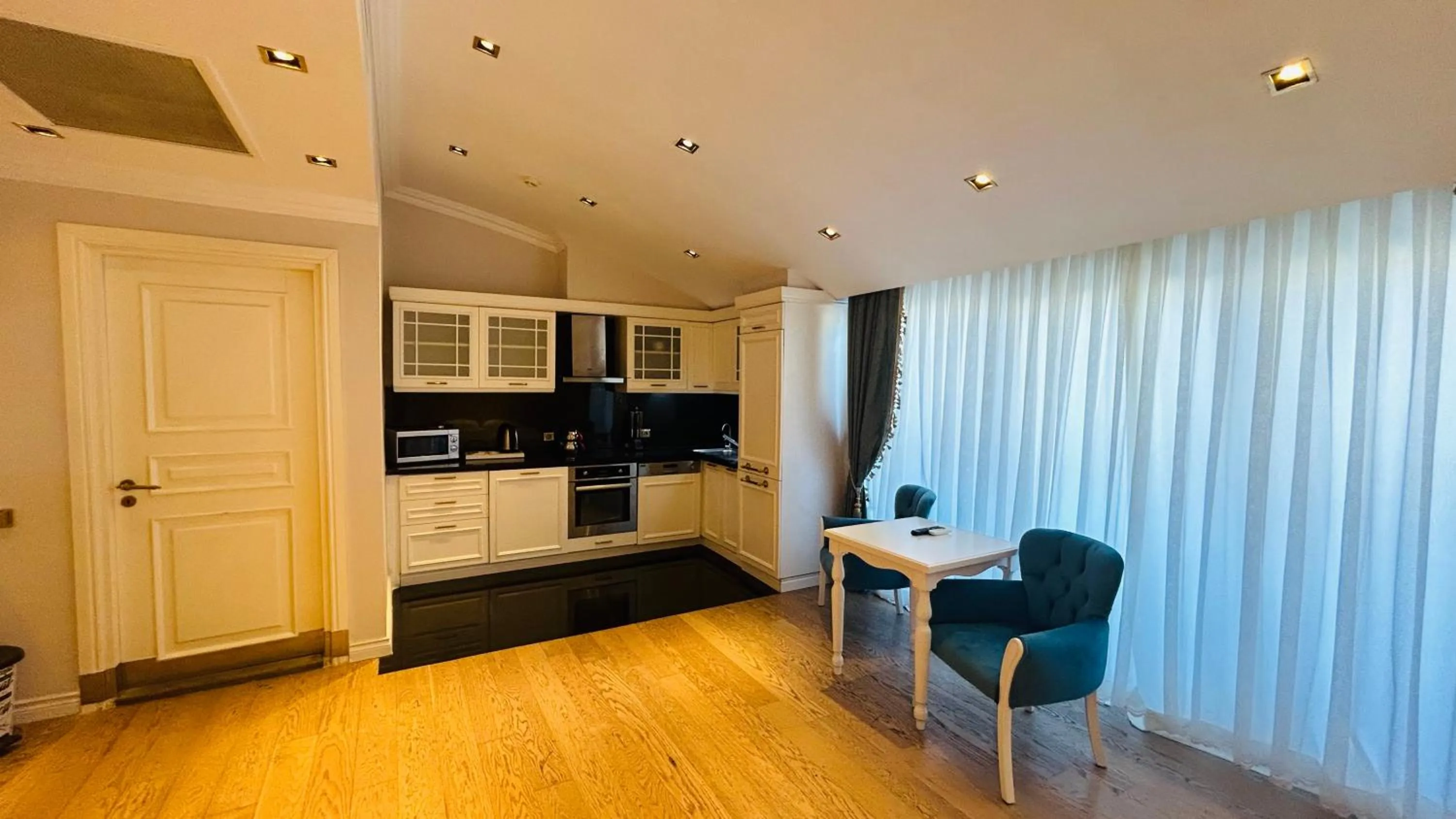 kitchen in Onkel Rada Apart Hotel