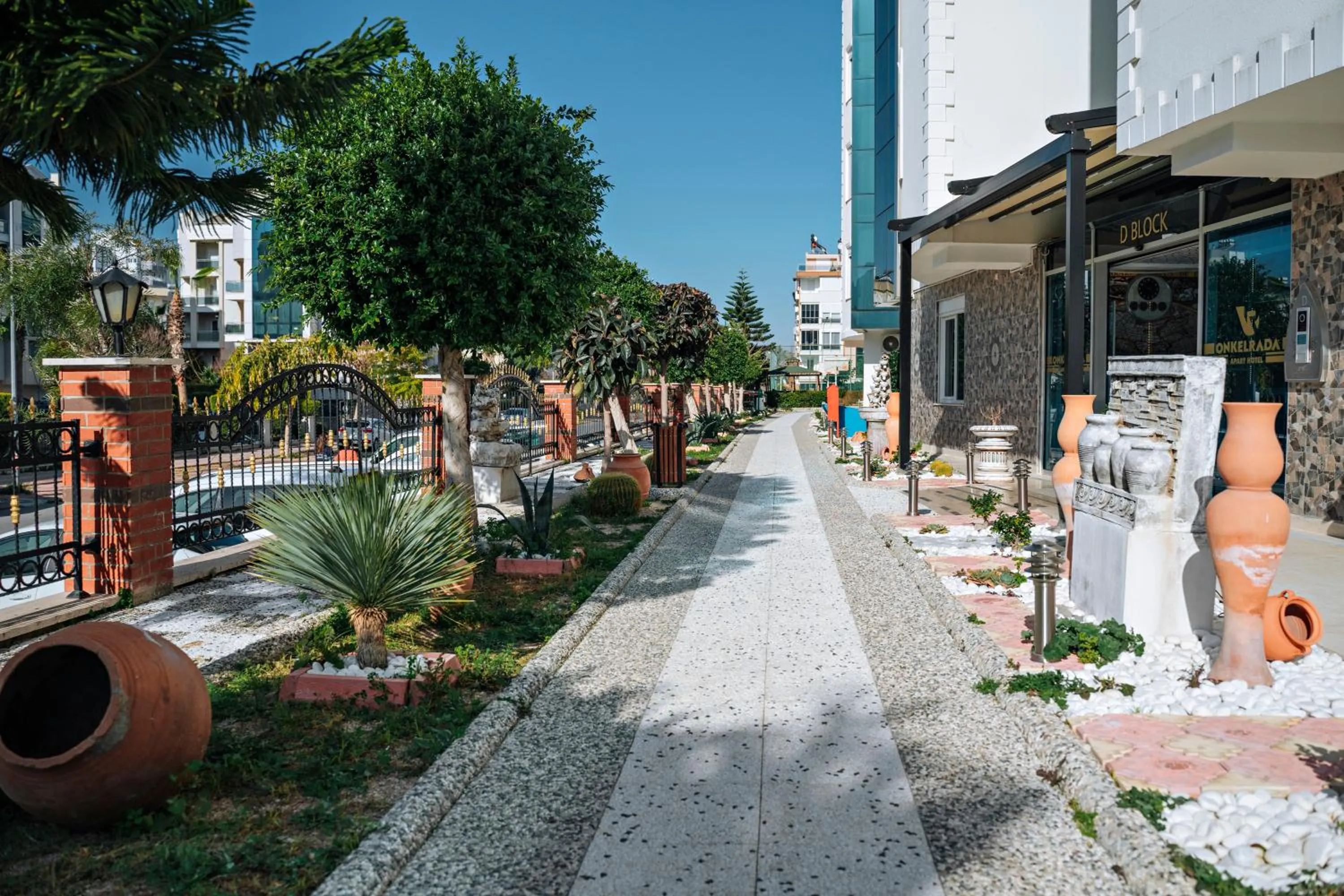 Property building in Onkel Rada Apart Hotel