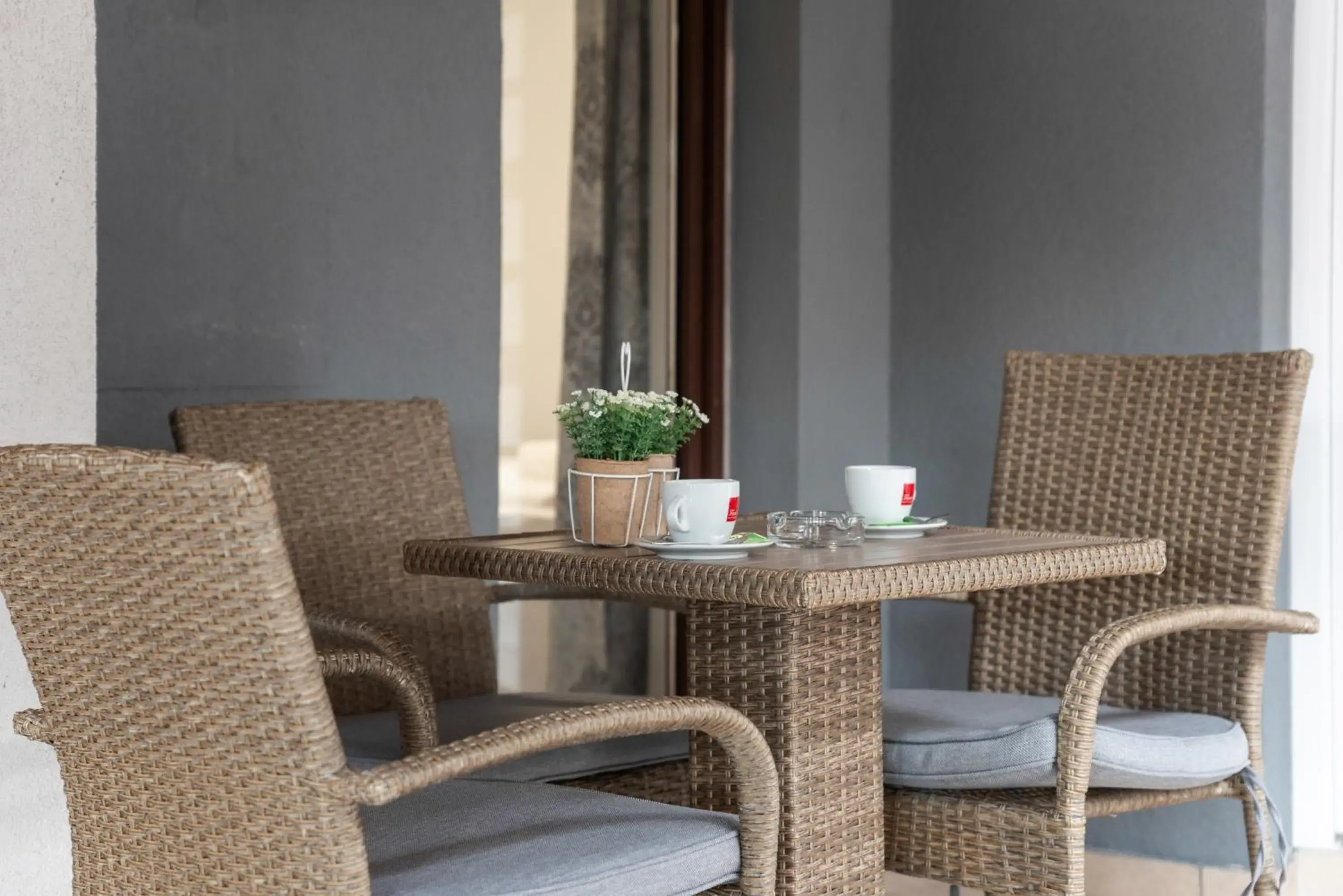 Standard Double Room with Terrace and Pool View in Aparthotel Plat Standard Double Room with Terrace and Pool View in Aparthotel Plat