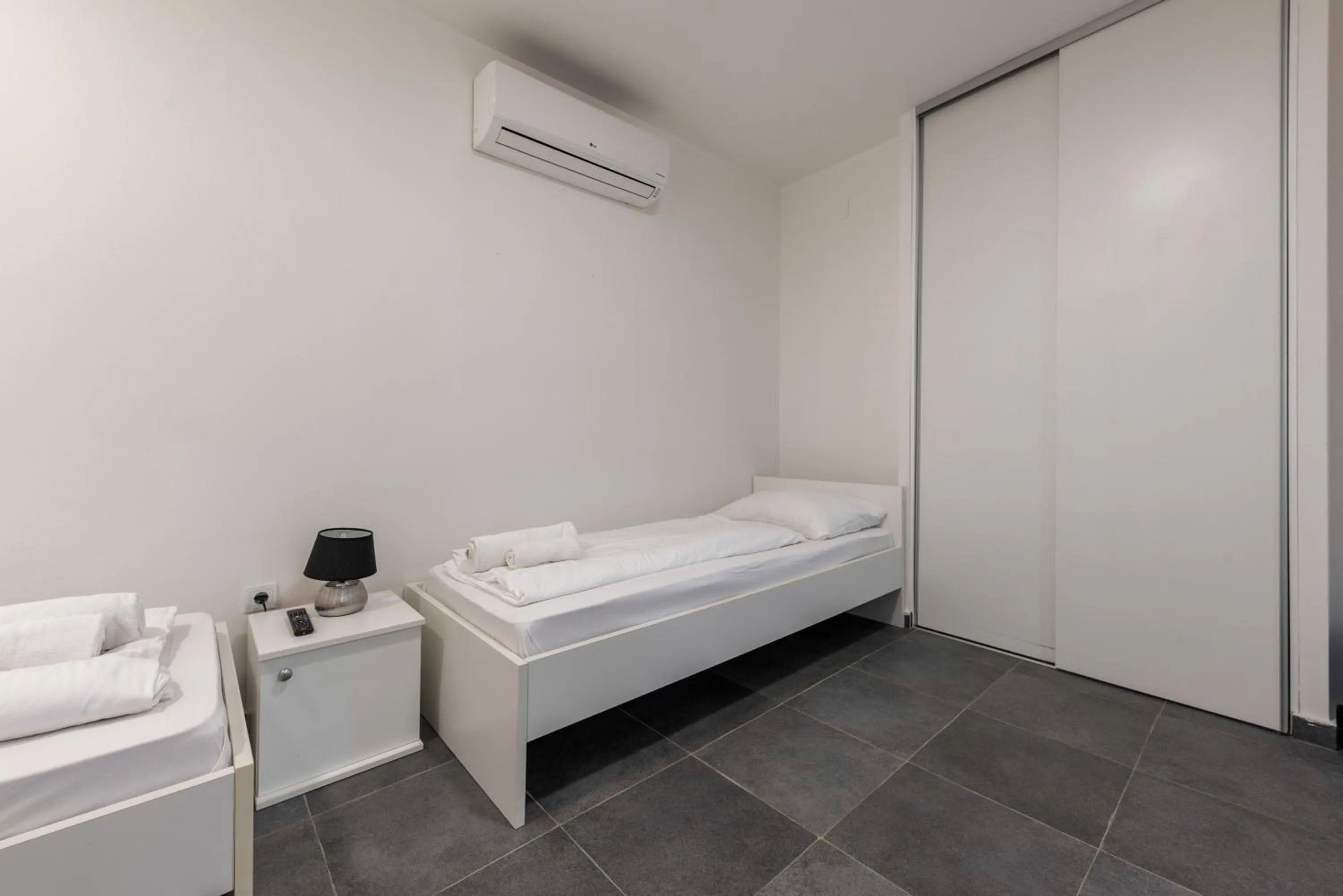 Bed in Aparthotel Plat