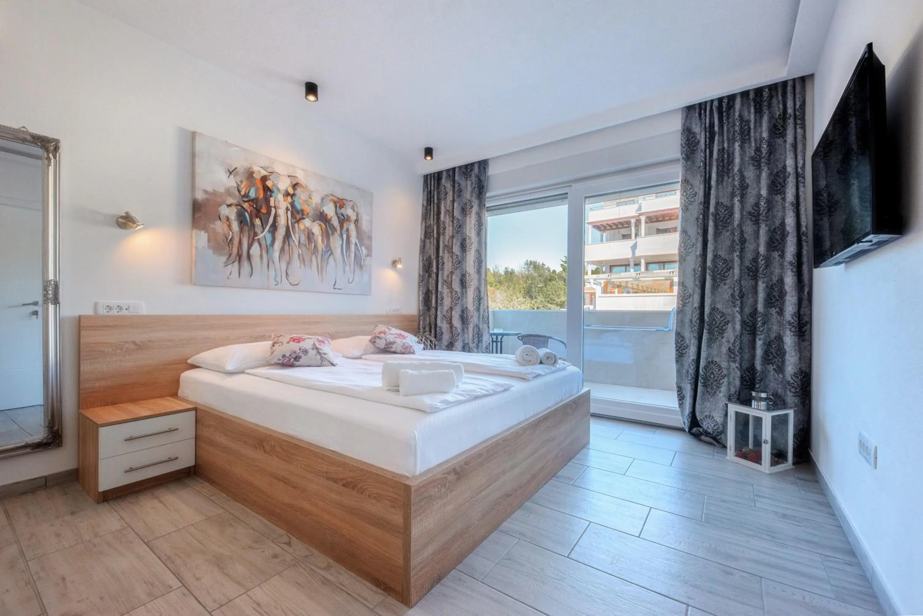 Bed in Aparthotel Plat