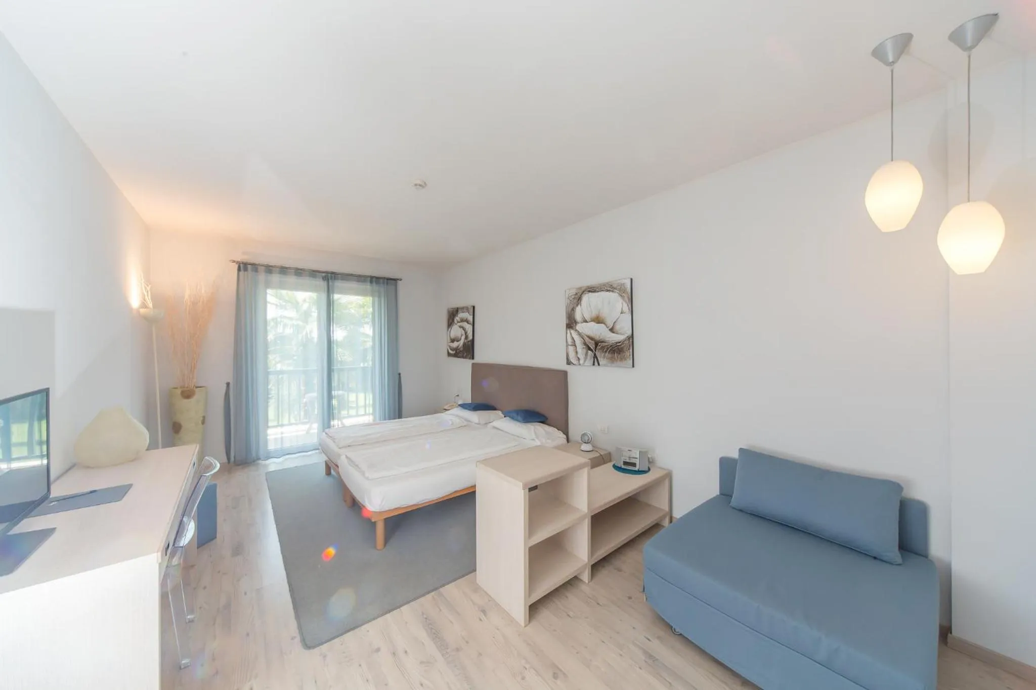 Photo of the whole room, Bed in Club Hotel Olivi - Tennis Center