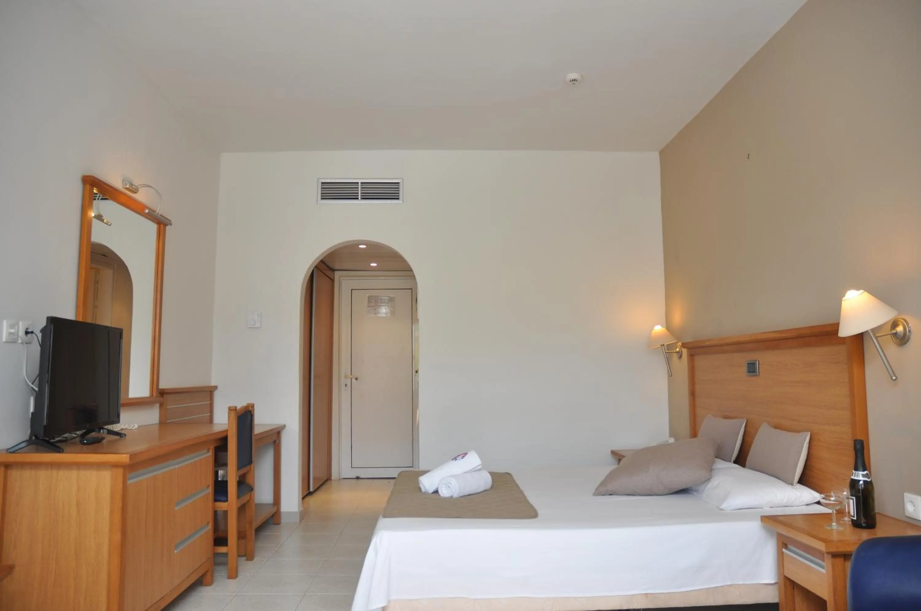 Bedroom, Bed in Cyprotel Faliraki