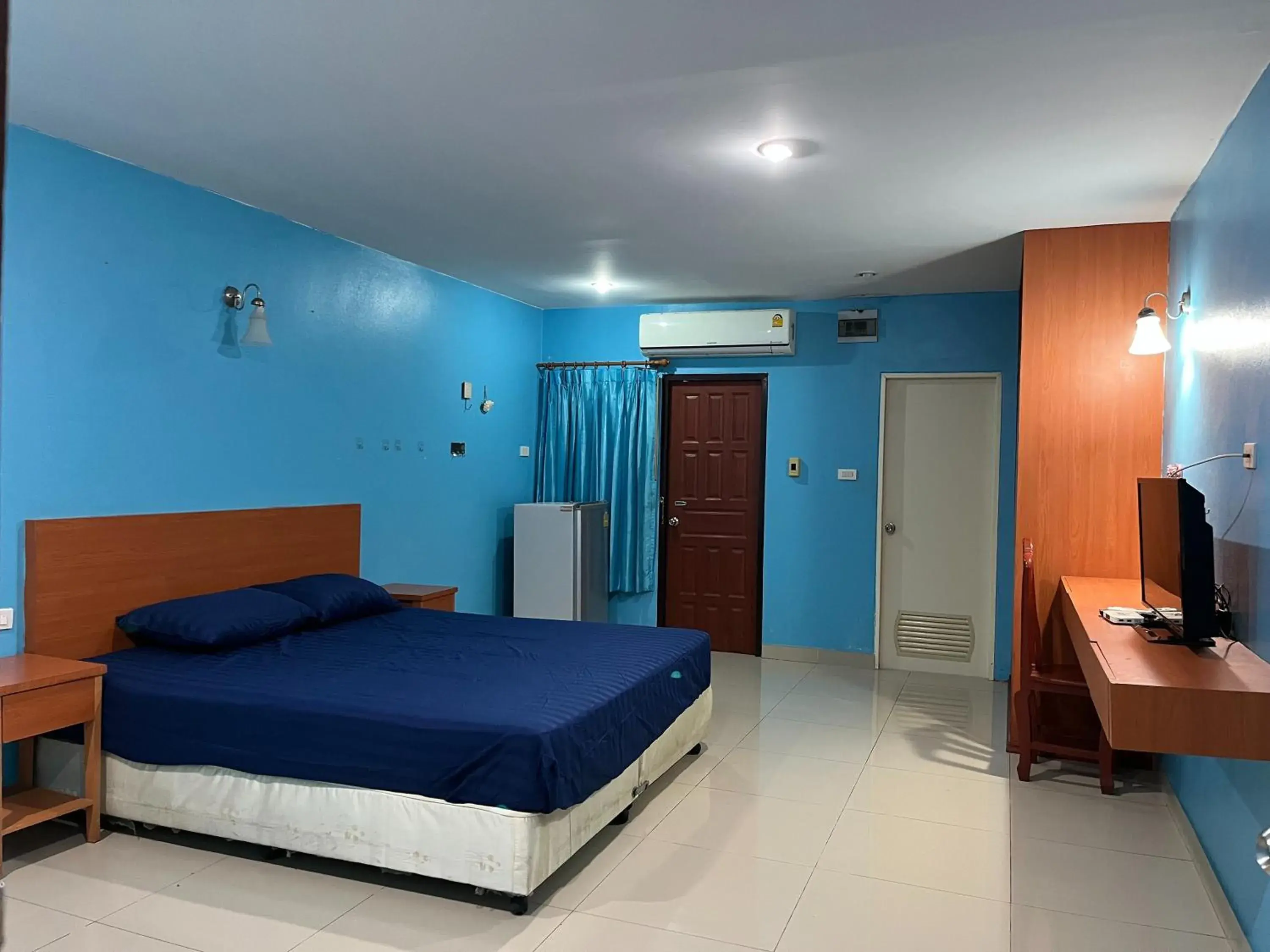 Superior King Room in OSHO Lover's Superior King Room in OSHO Lover's