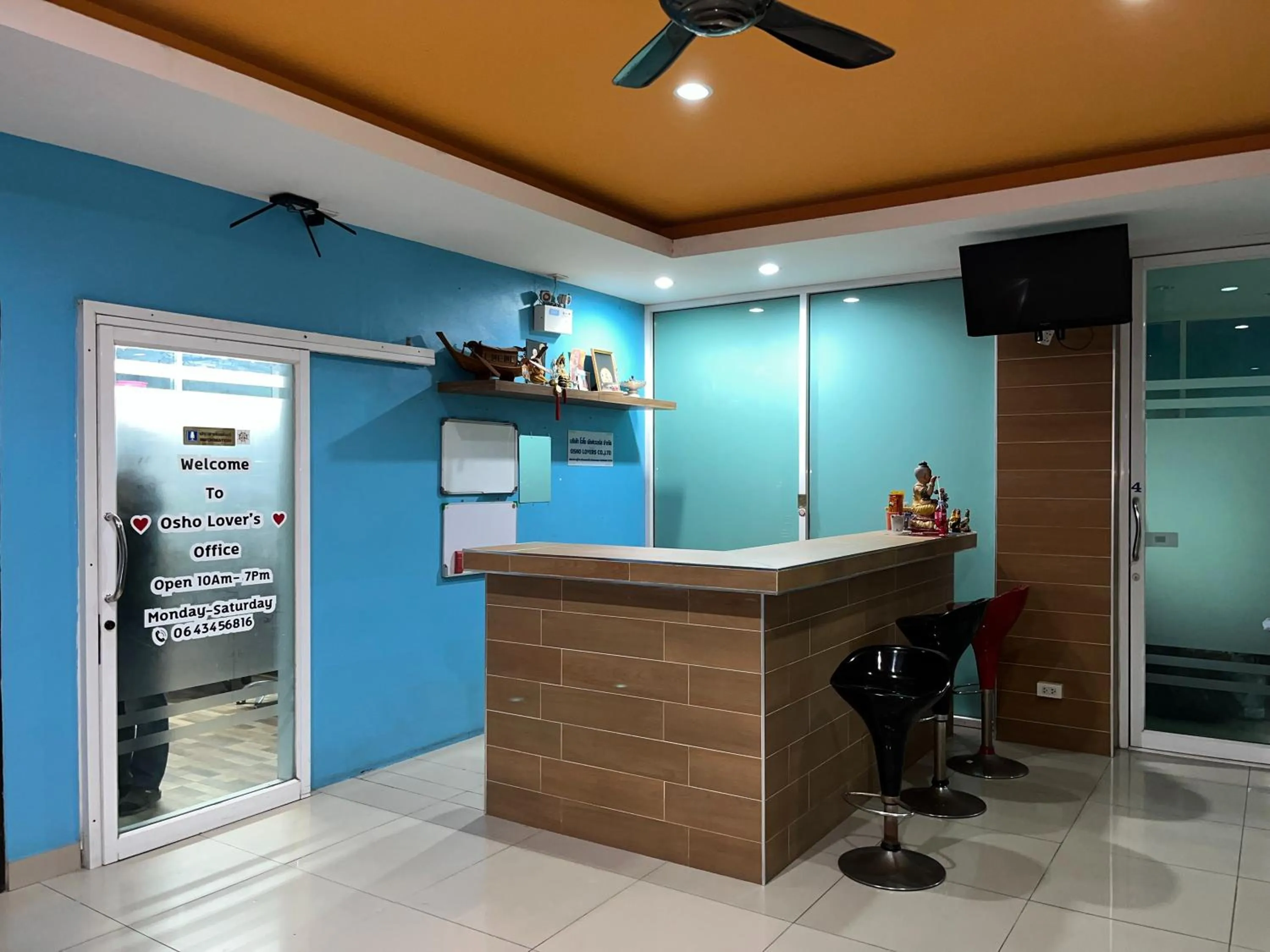 Lobby or reception in OSHO Lover's