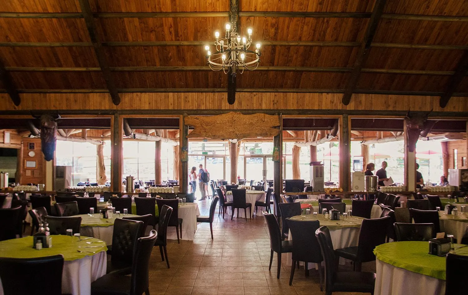 Restaurant/places to eat in San Francisco Lodge