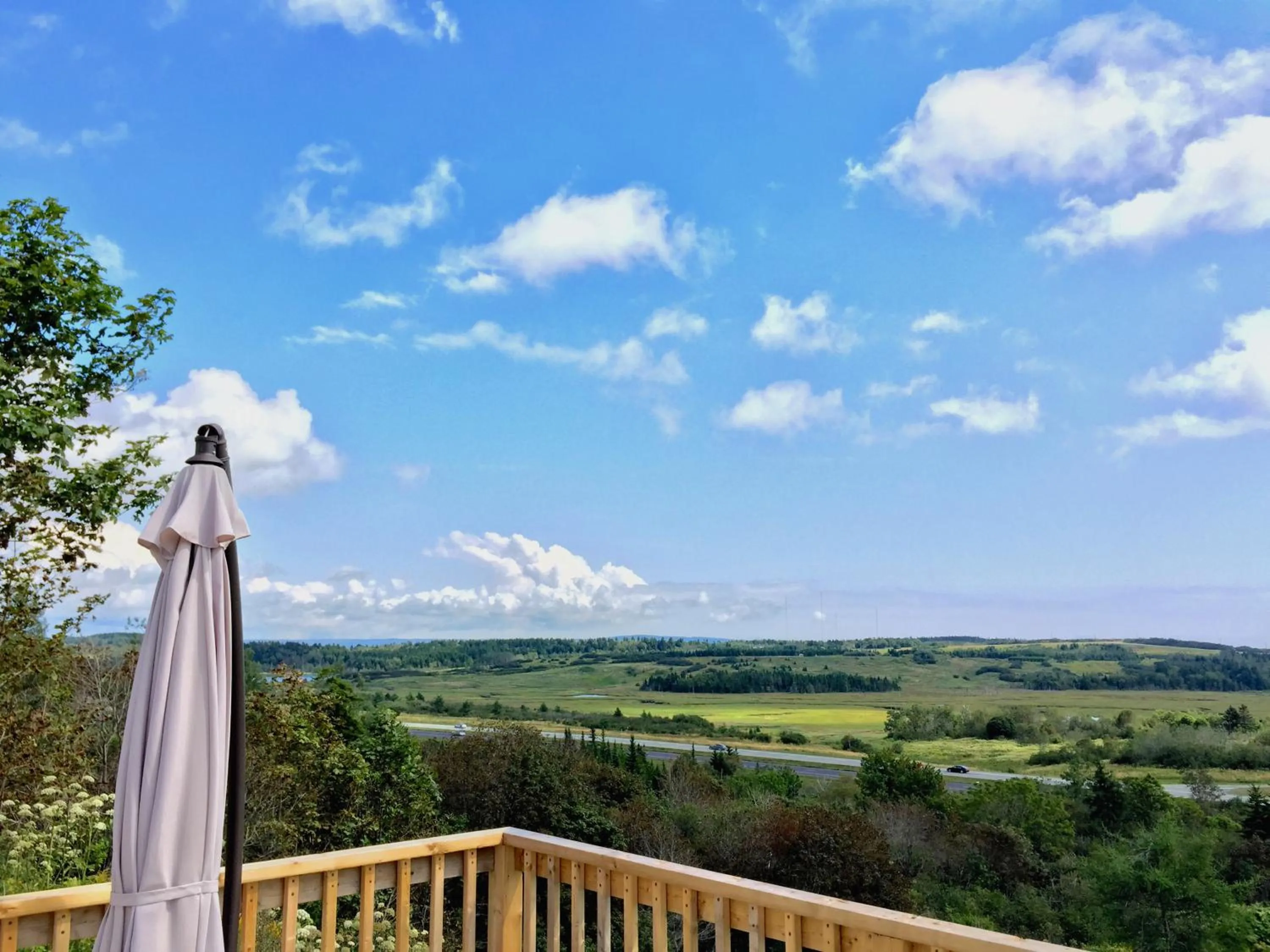 Day in Admiral's Quay Motel & Suites