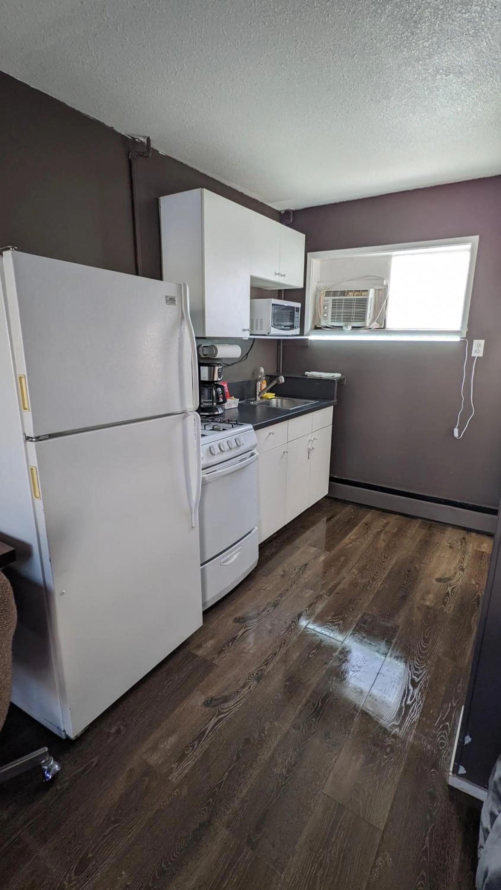 Deerview Lodge & Cabins - Princeton BC