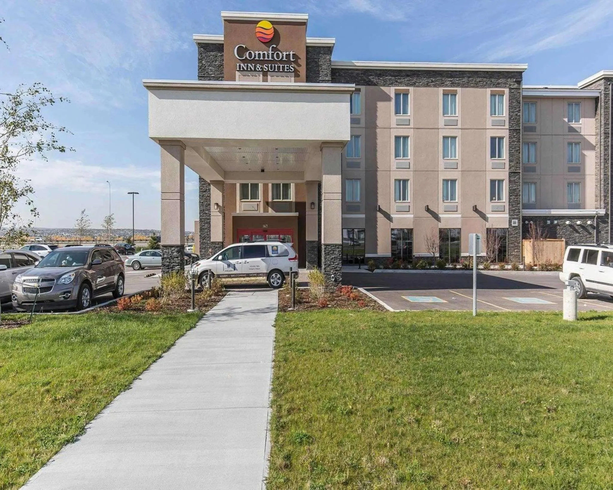 Property building in Comfort Inn & Suites Airport North