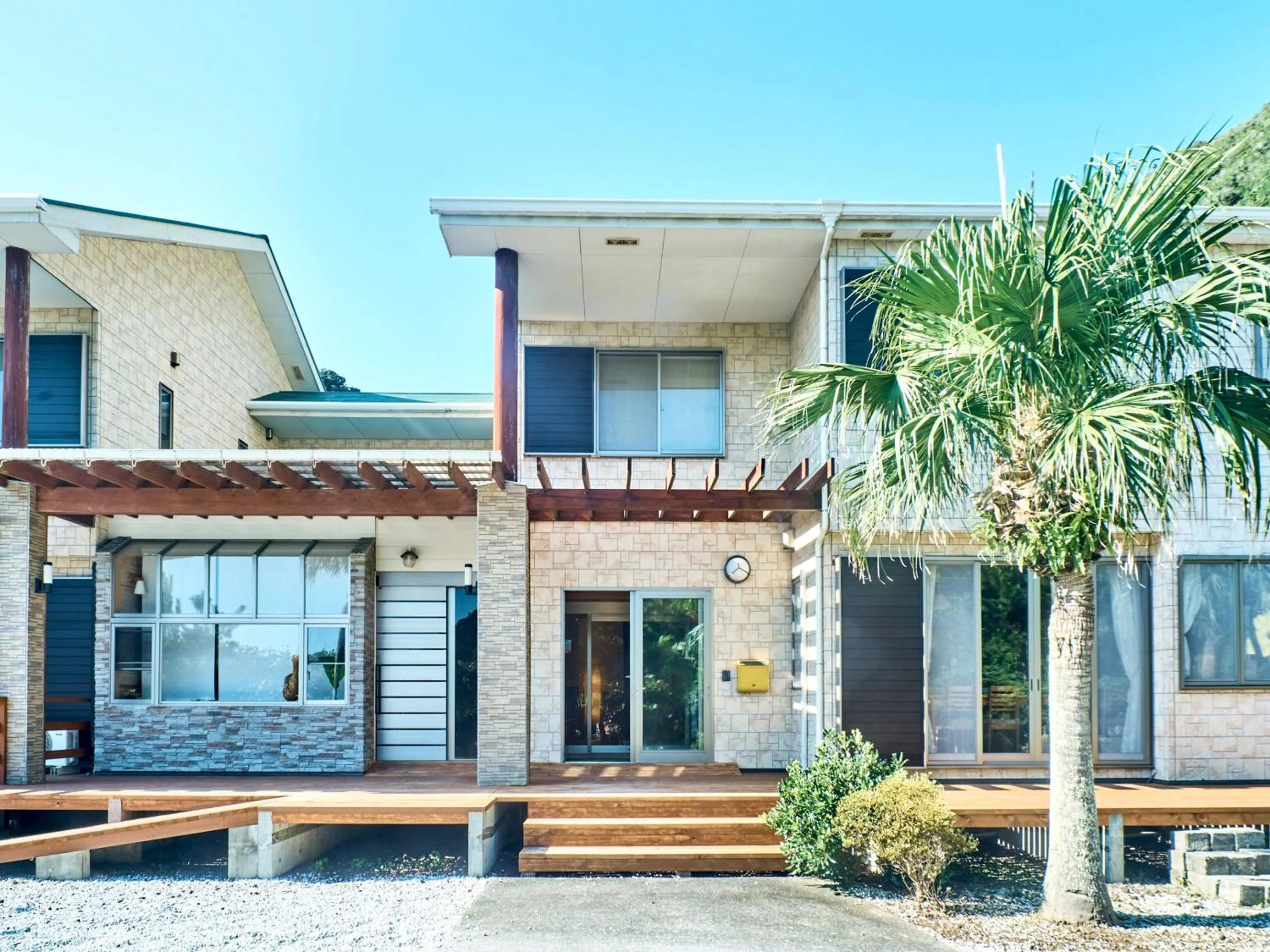 Property building in Mantenbo