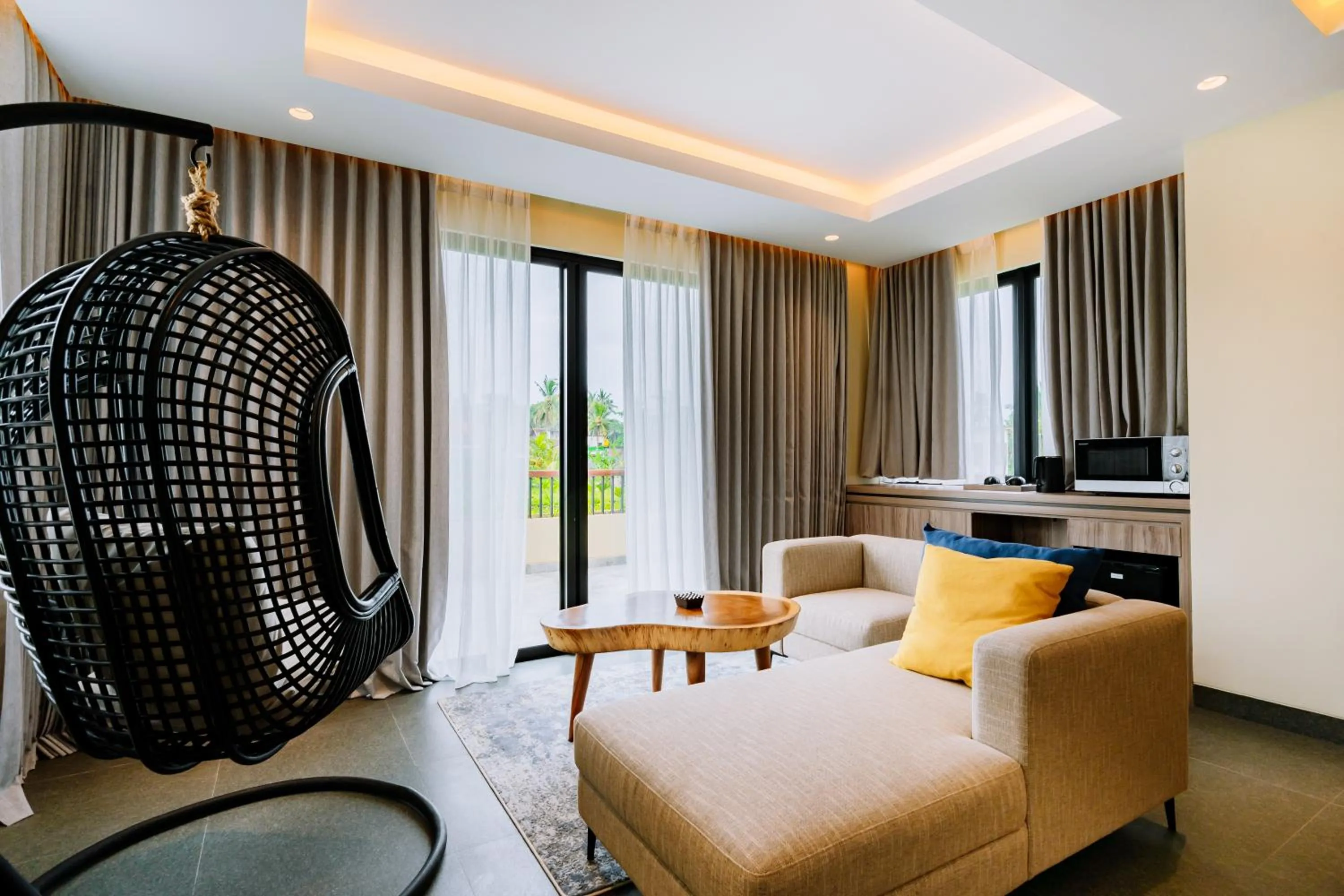 Photo of the whole room in Big Dragon Villas Ubud