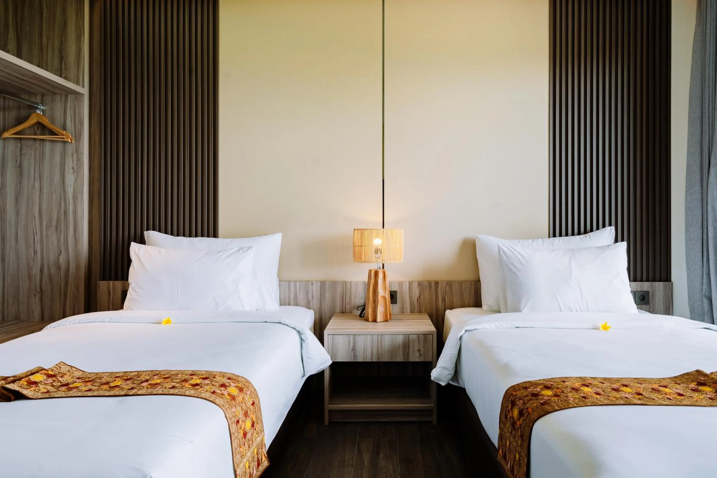 Bed in Big Dragon Villas Ubud