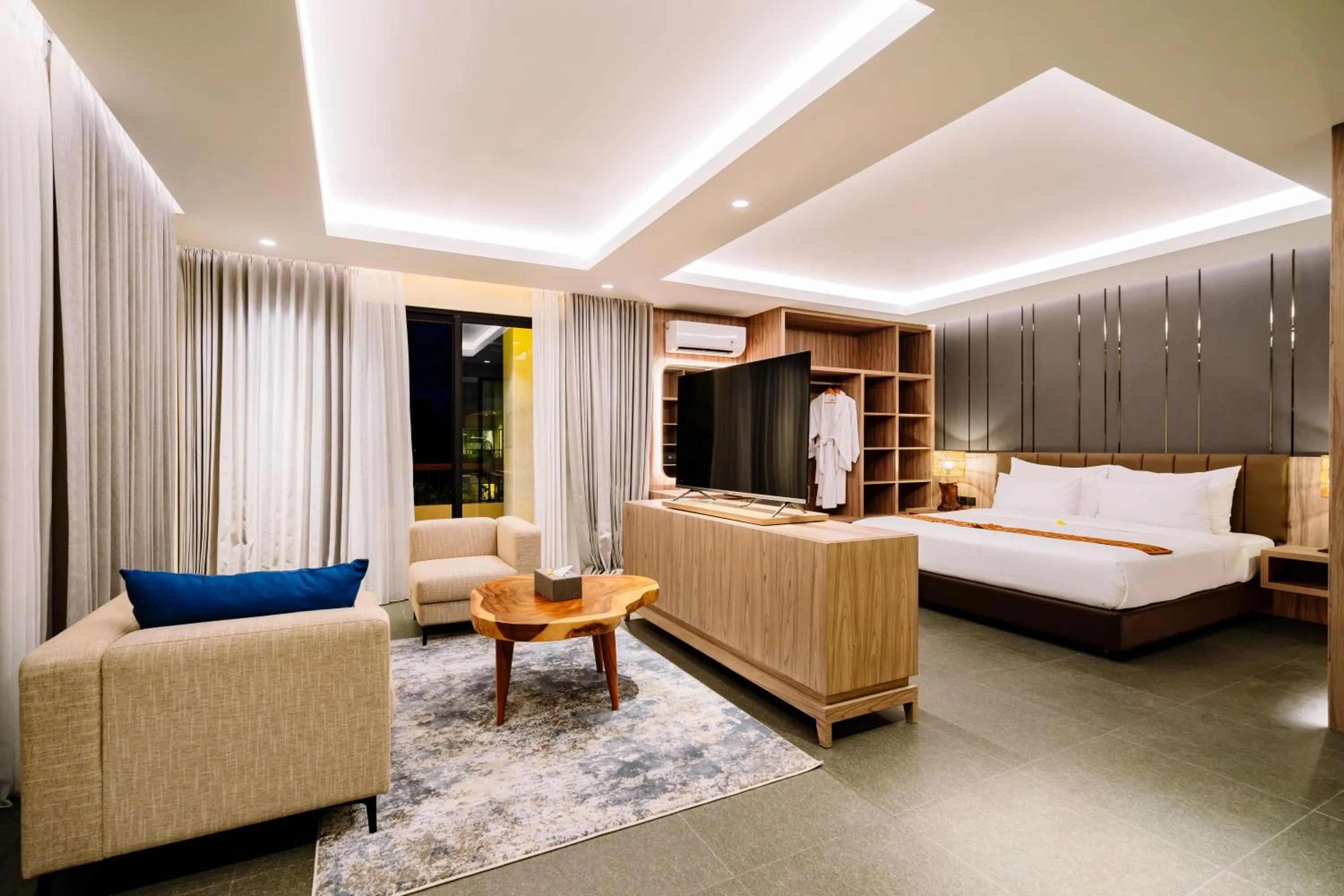 TV and multimedia, Bed in Big Dragon Villas Ubud