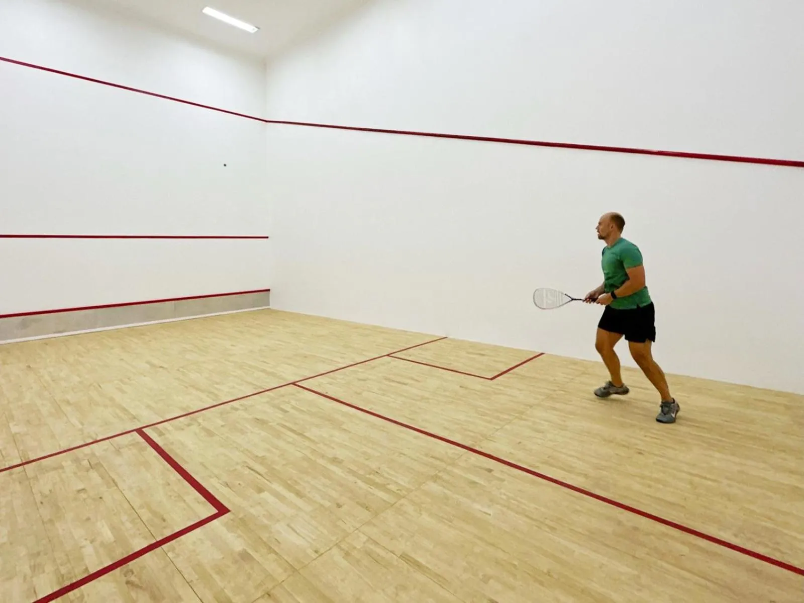 Squash in CasCades Suites