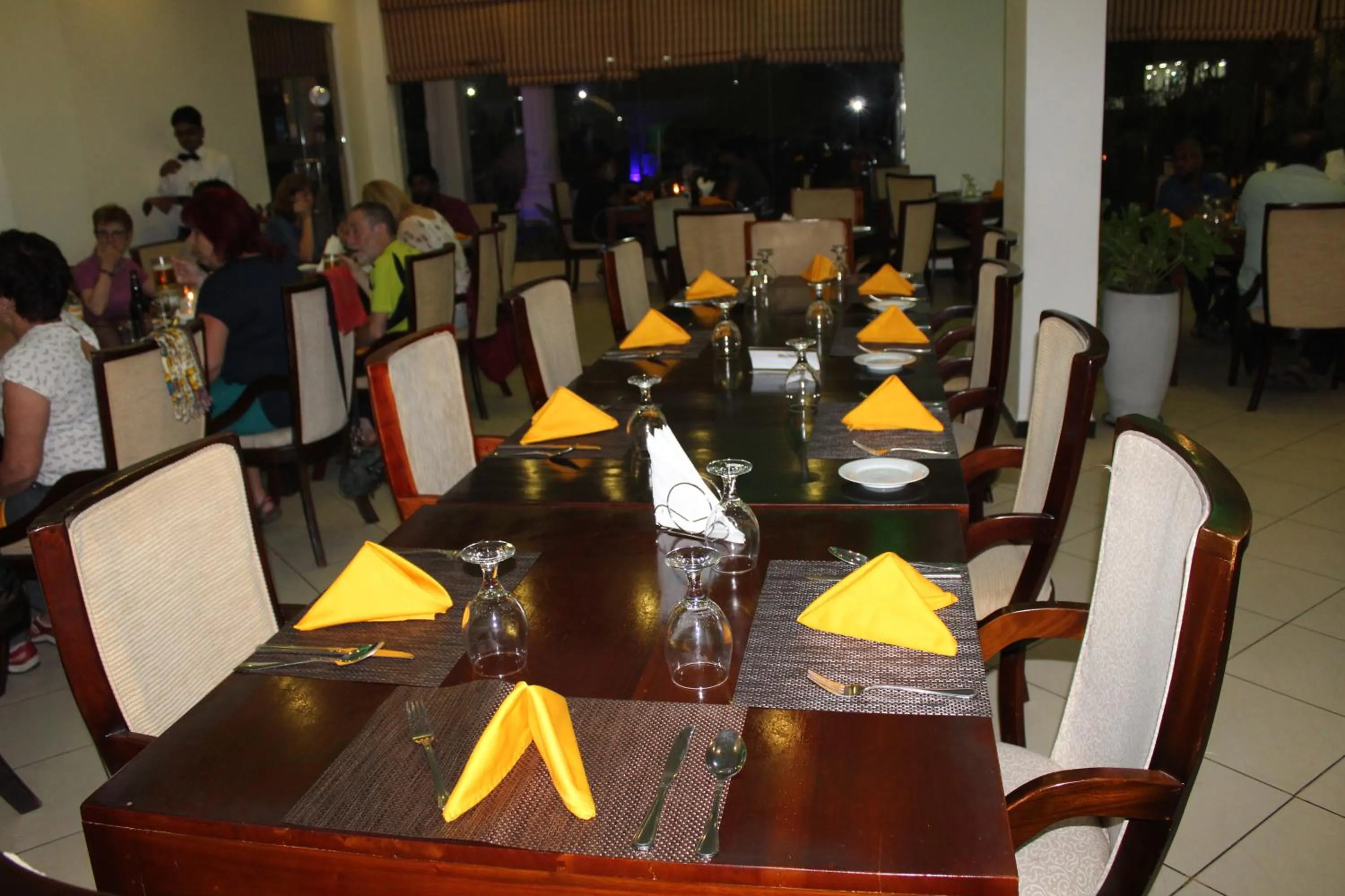 Restaurant/places to eat in The Valampuri