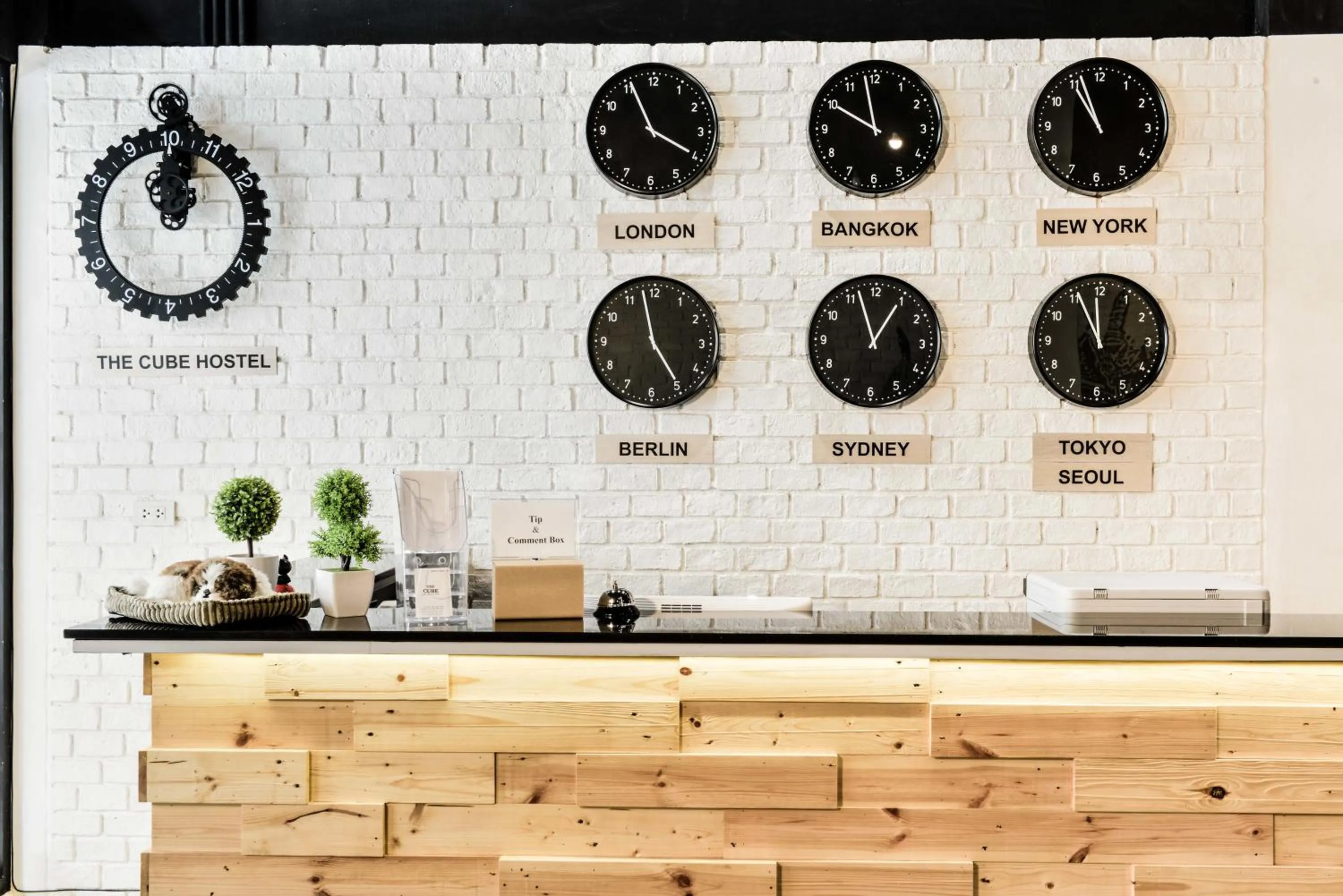 Lobby or reception in The Cube Hostel Silom