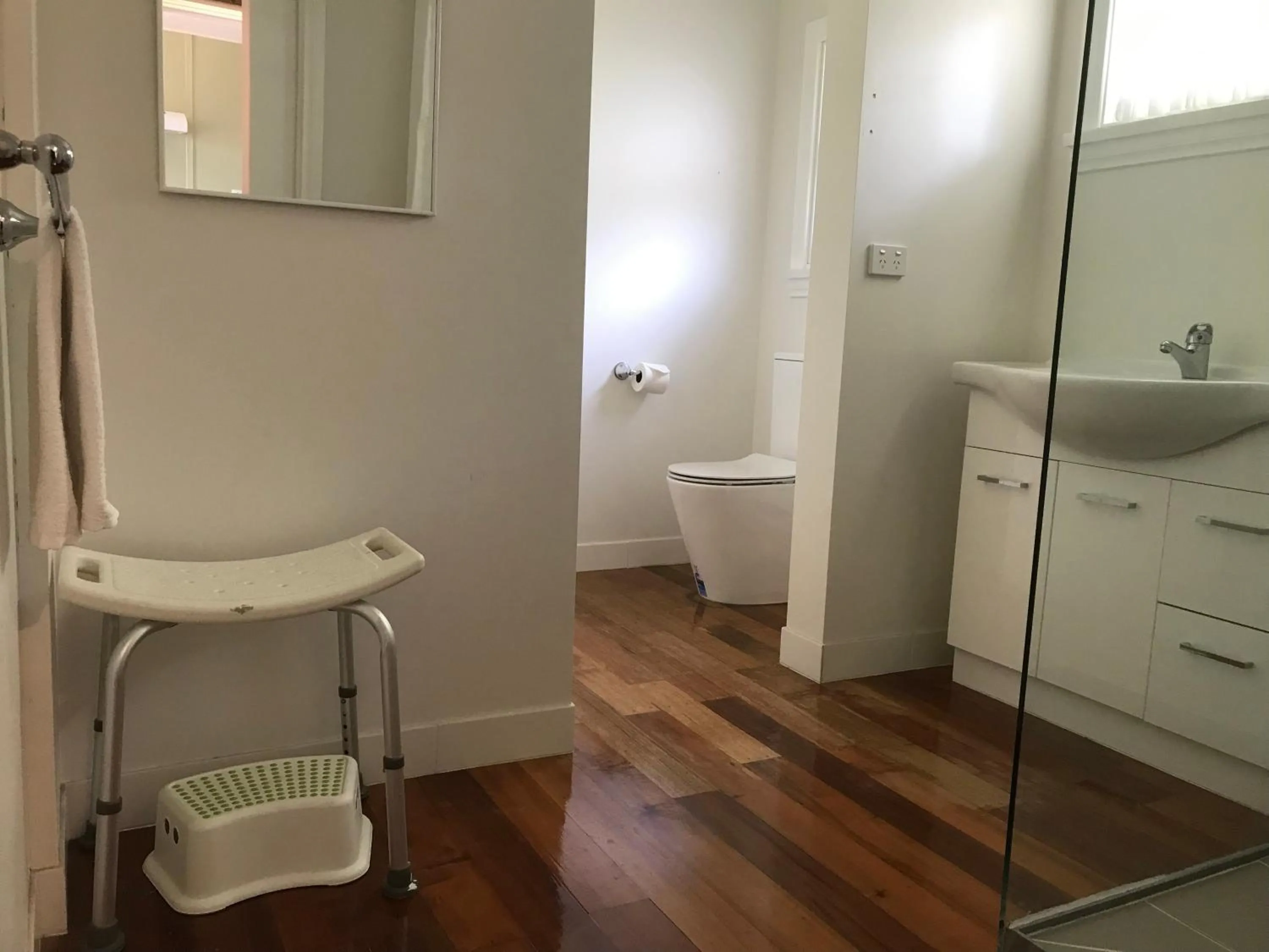 Bathroom in Beachend Bicheno