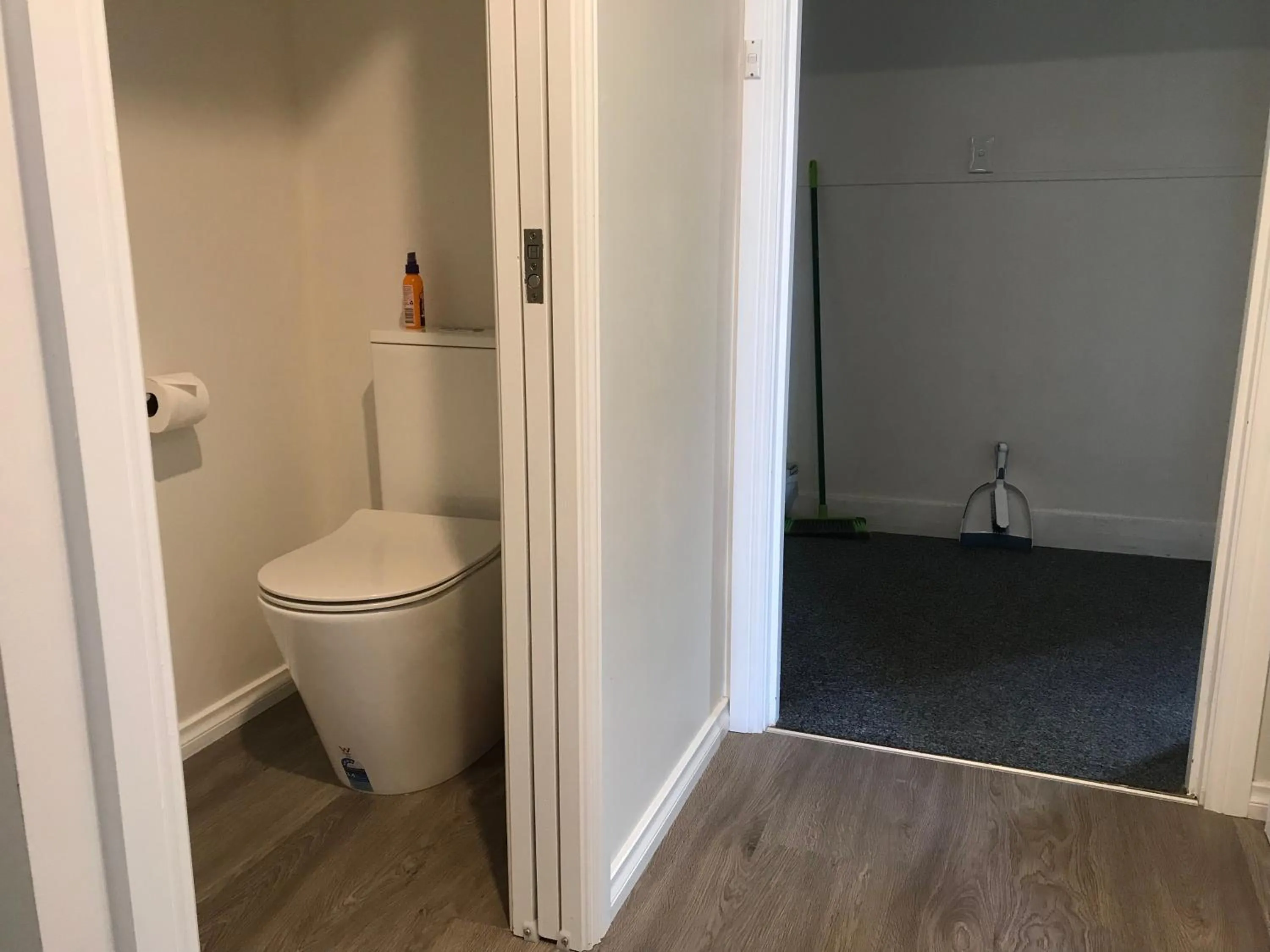 Toilet in Beachend Bicheno