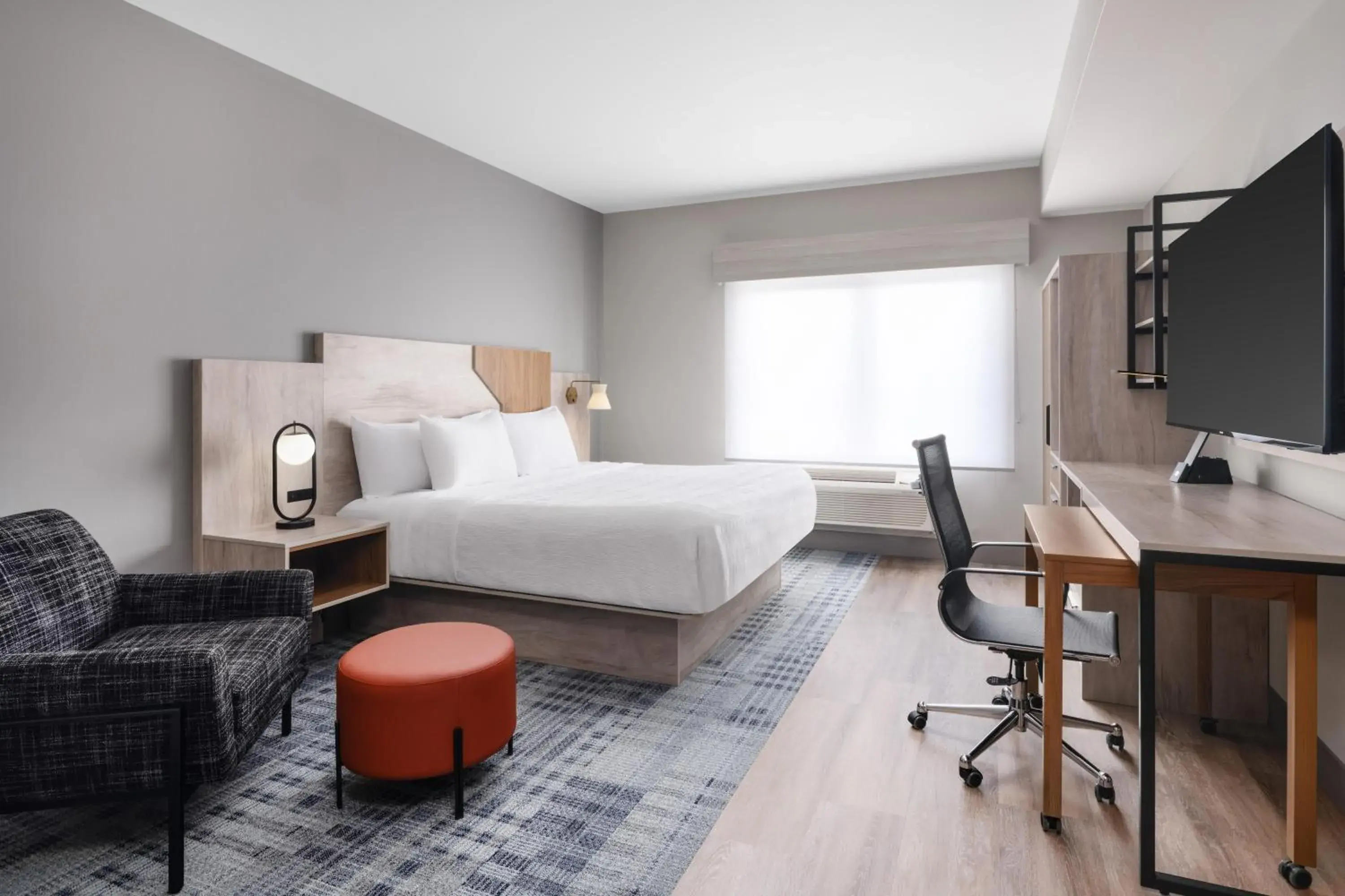 King Room with Kitchenette and Shower - Non-Smoking in @HOME by Best Western Walkerton King Room with Kitchenette and Shower - Non-Smoking in @HOME by Best Western Walkerton