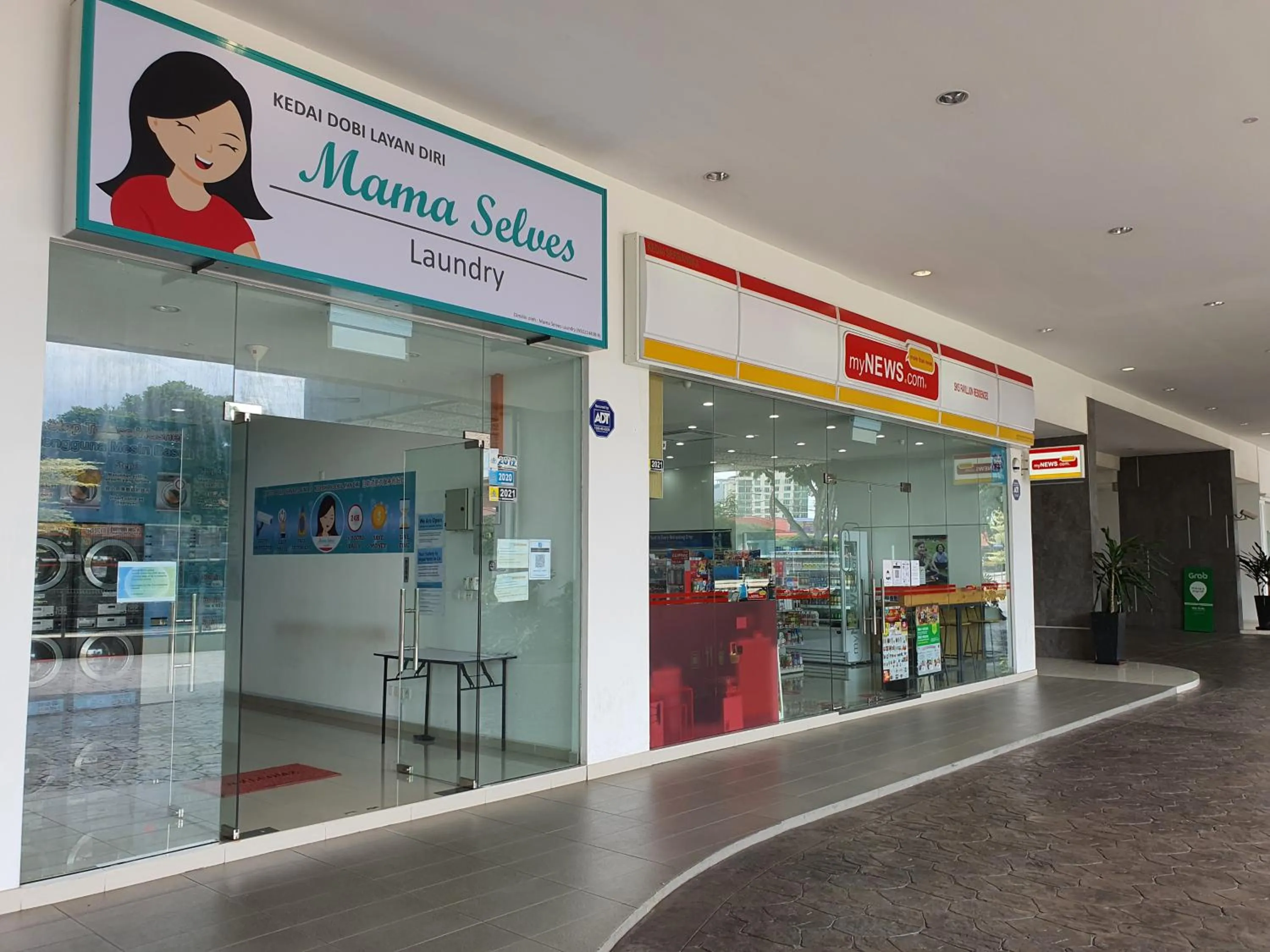 On-site shops in SKS Pavillion Suites