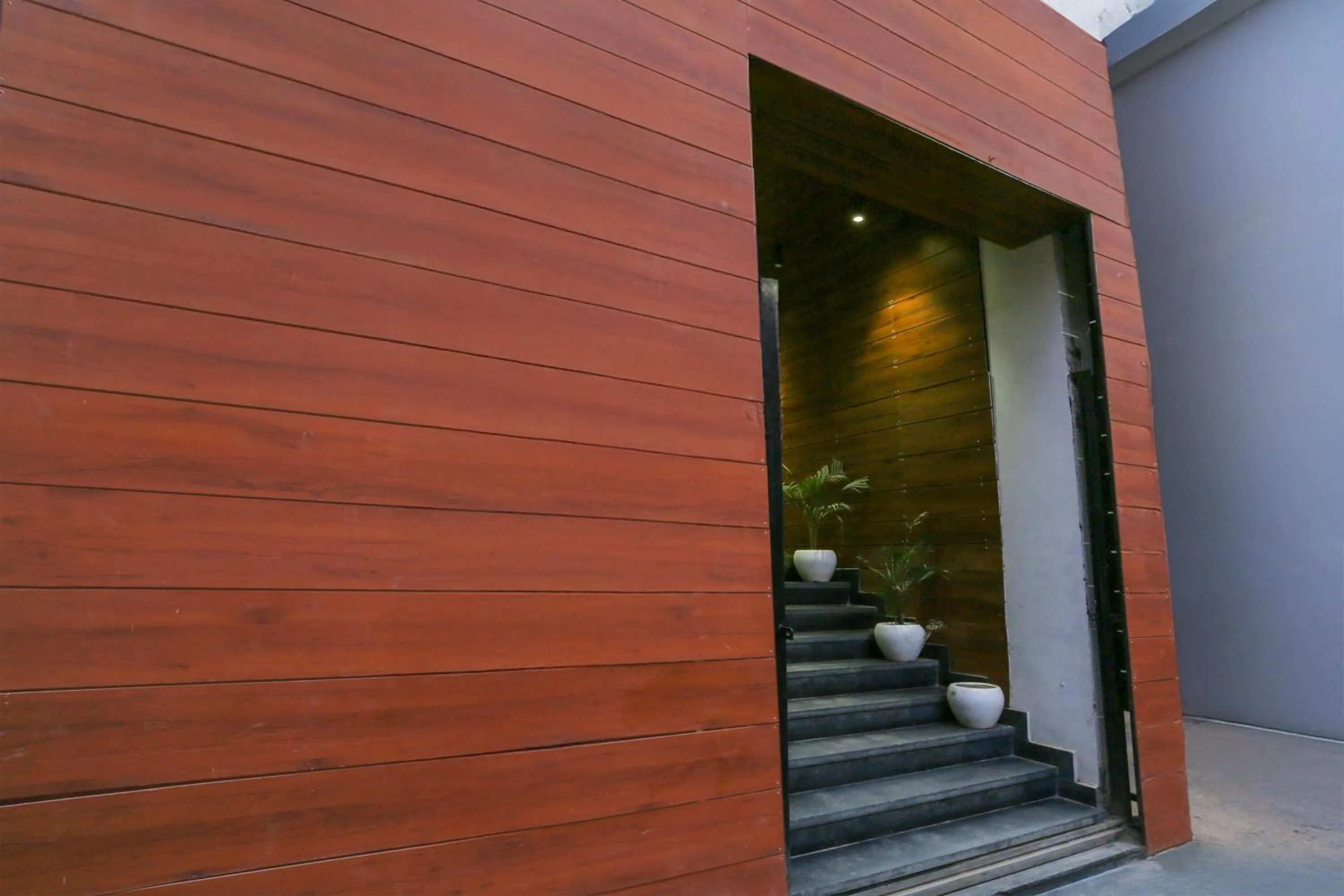 Facade/entrance in Super Collection O Vijay Nagar Square Formerly Hotel A5