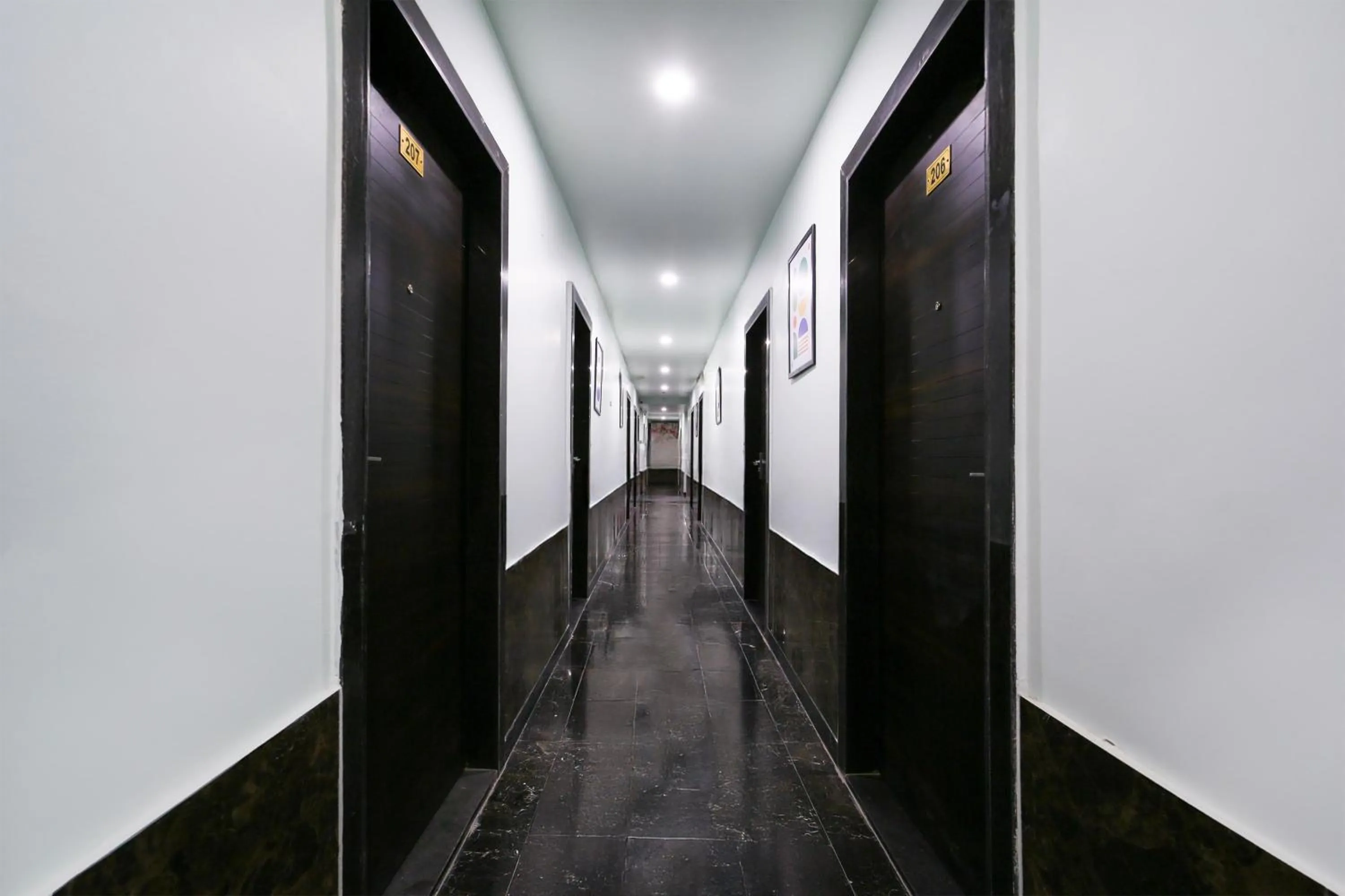 Lobby or reception in Super Collection O Vijay Nagar Square Formerly Hotel A5