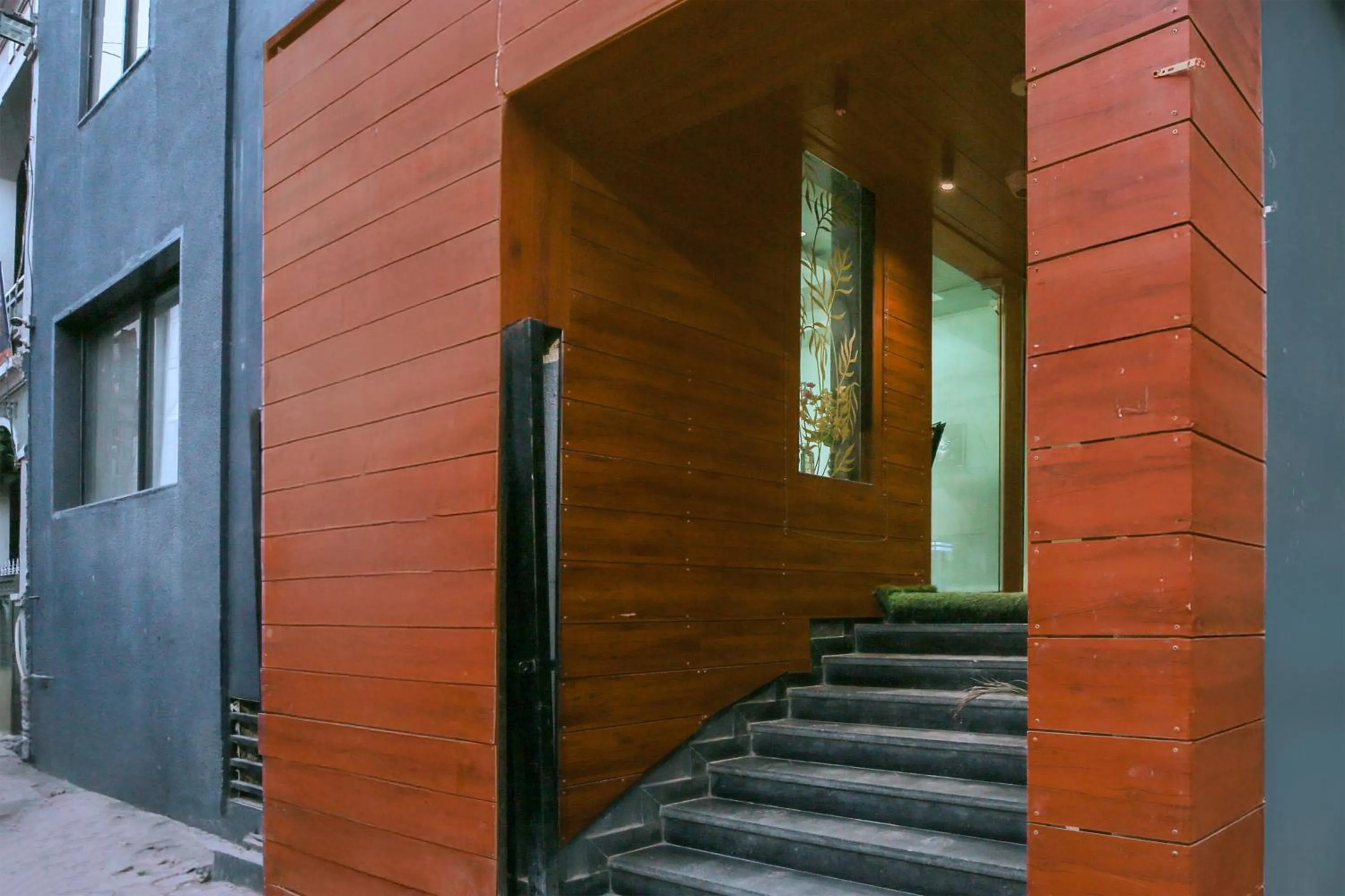 Facade/entrance in Super Collection O Vijay Nagar Square Formerly Hotel A5