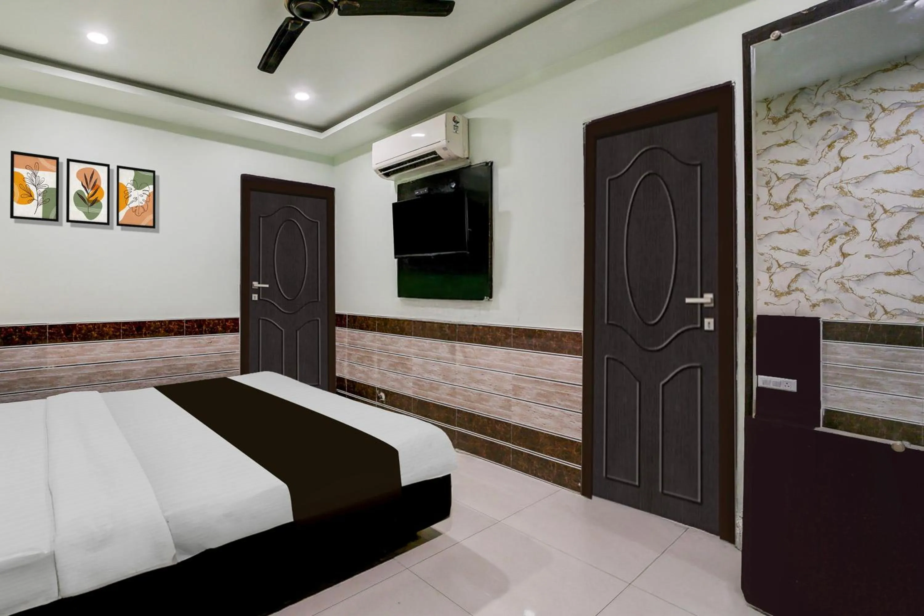 Bedroom, Bed in Super Collection O Vijay Nagar Square Formerly Hotel A5