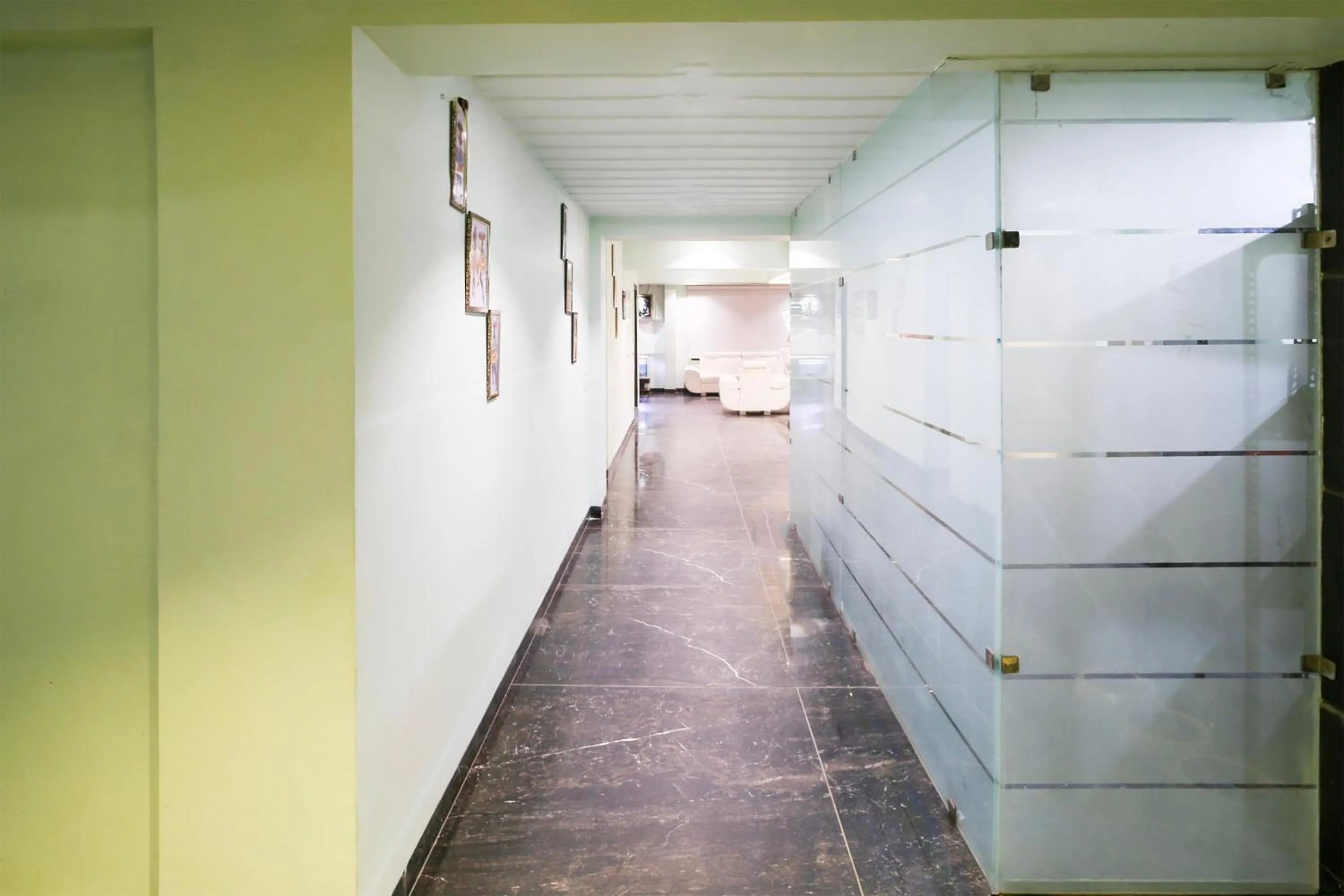 Lobby or reception in Super Collection O Vijay Nagar Square Formerly Hotel A5