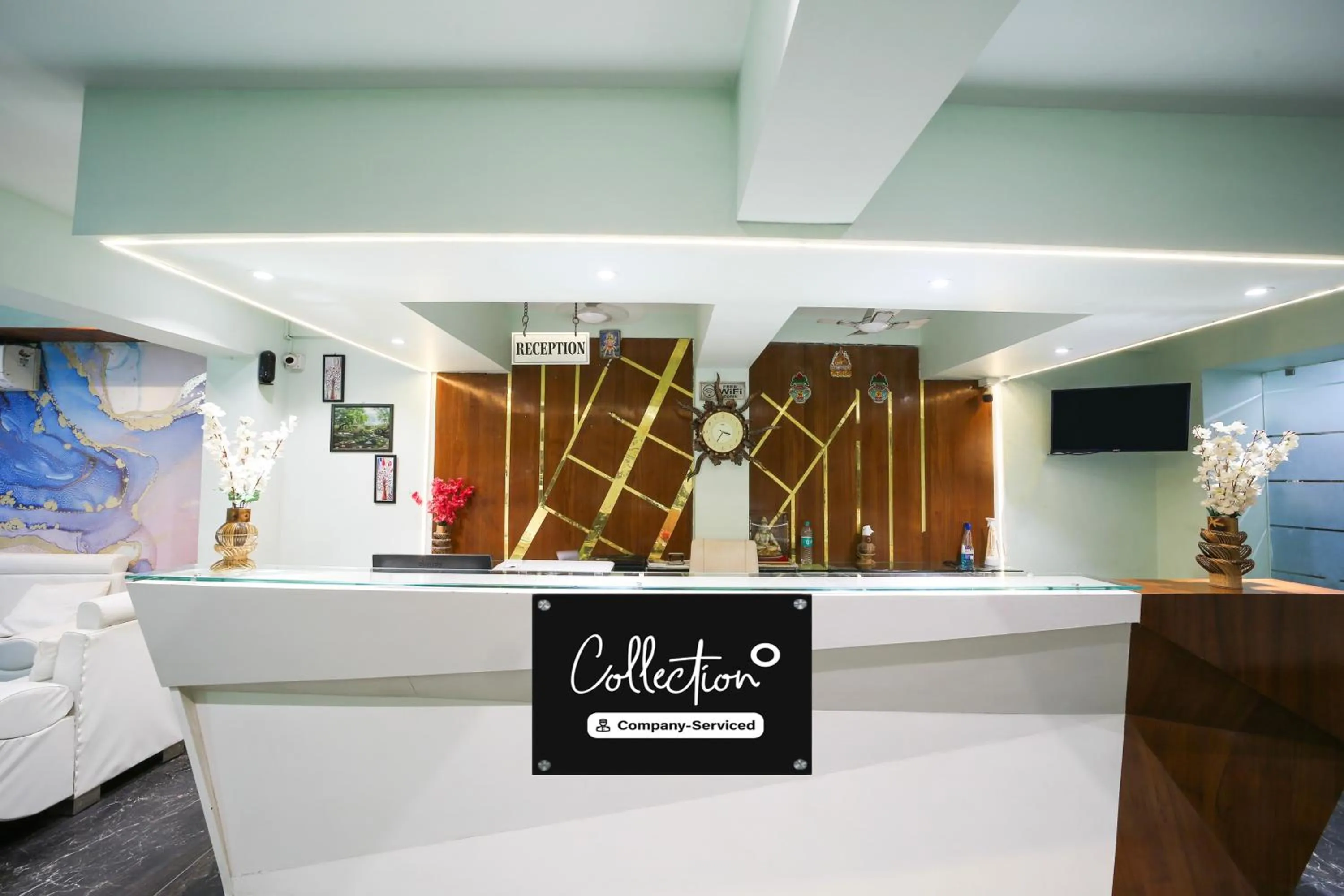 Lobby or reception in Super Collection O Vijay Nagar Square Formerly Hotel A5