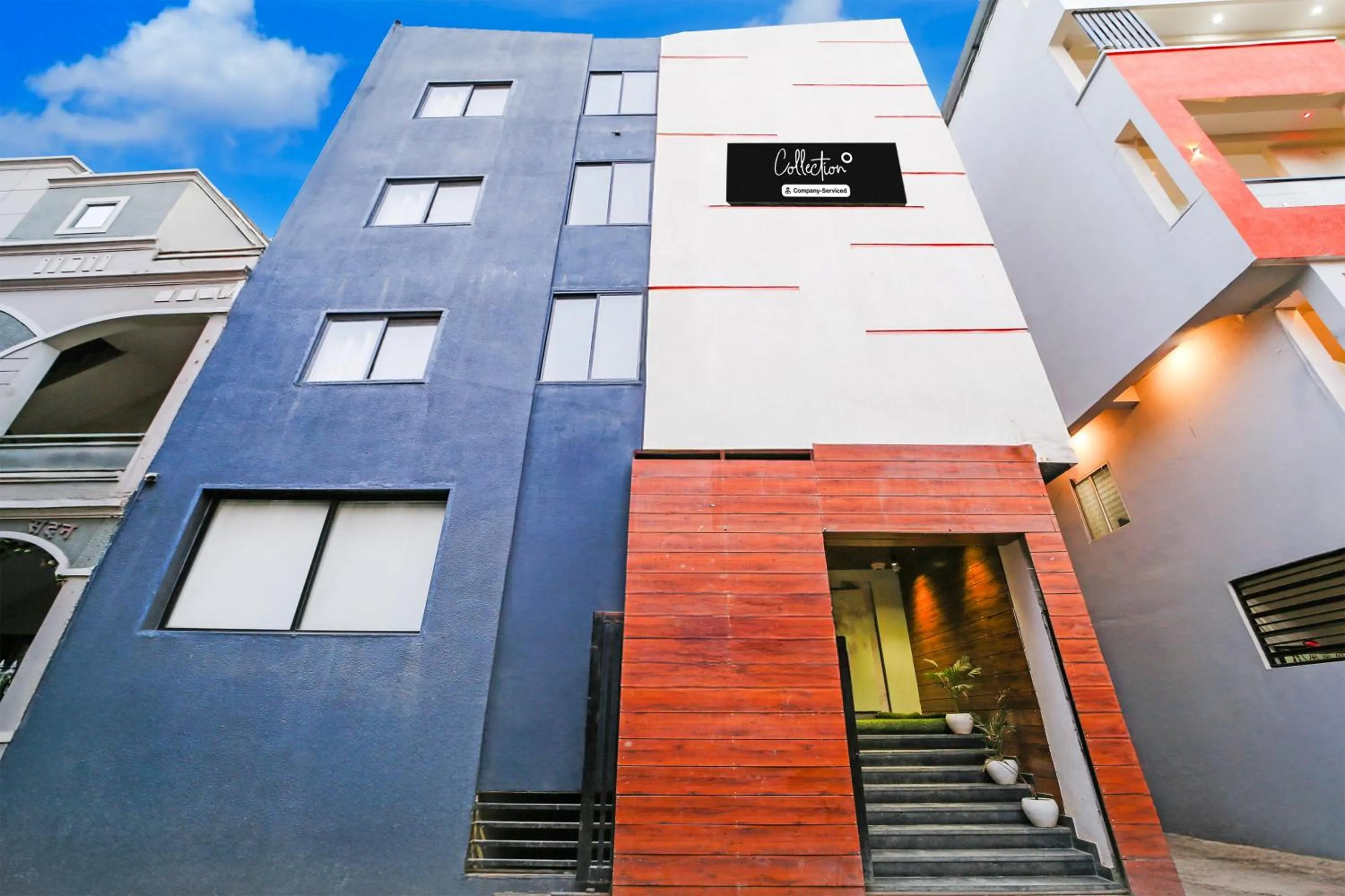 Facade/entrance in Super Collection O Vijay Nagar Square Formerly Hotel A5