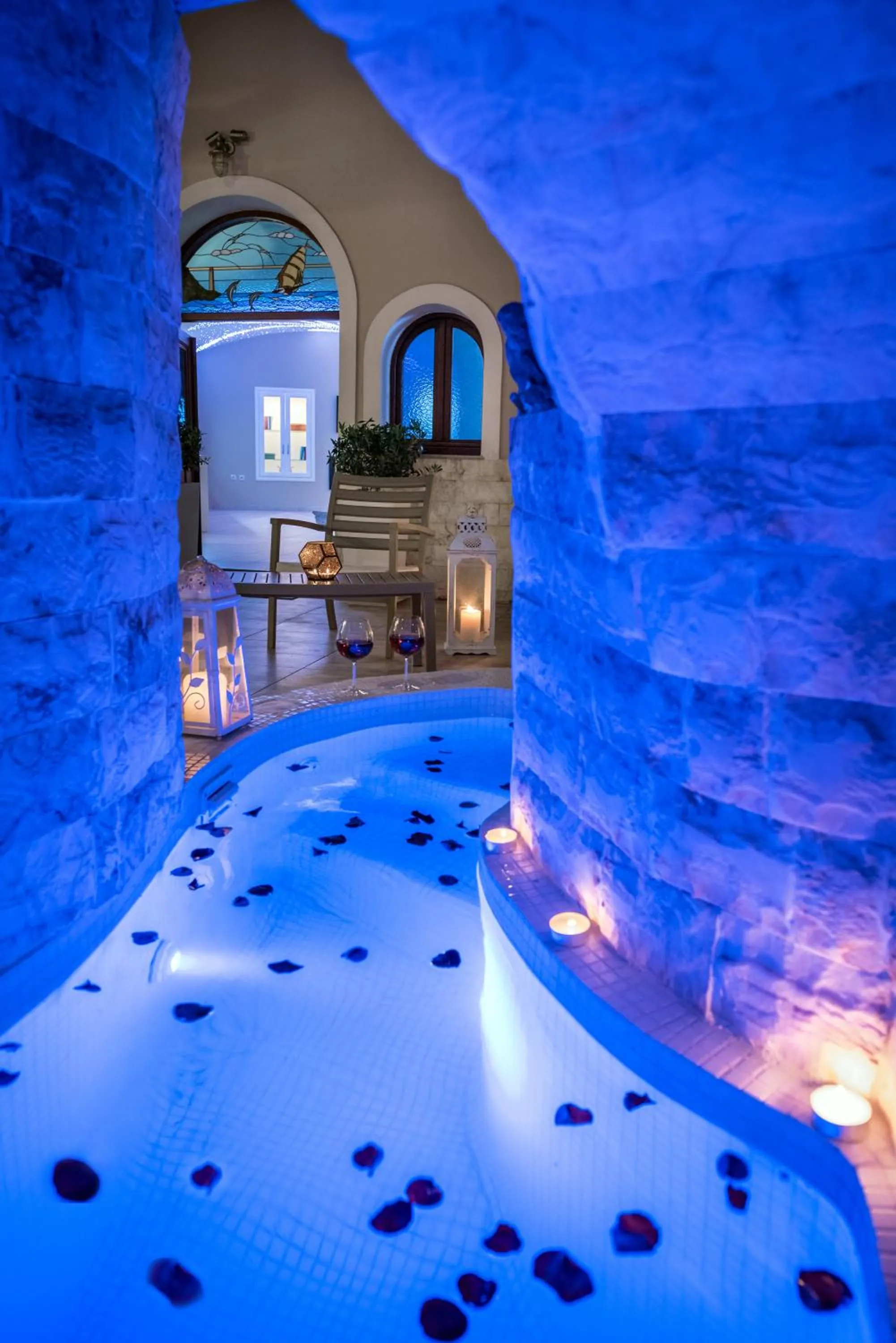 Night in Suite Home Santorini