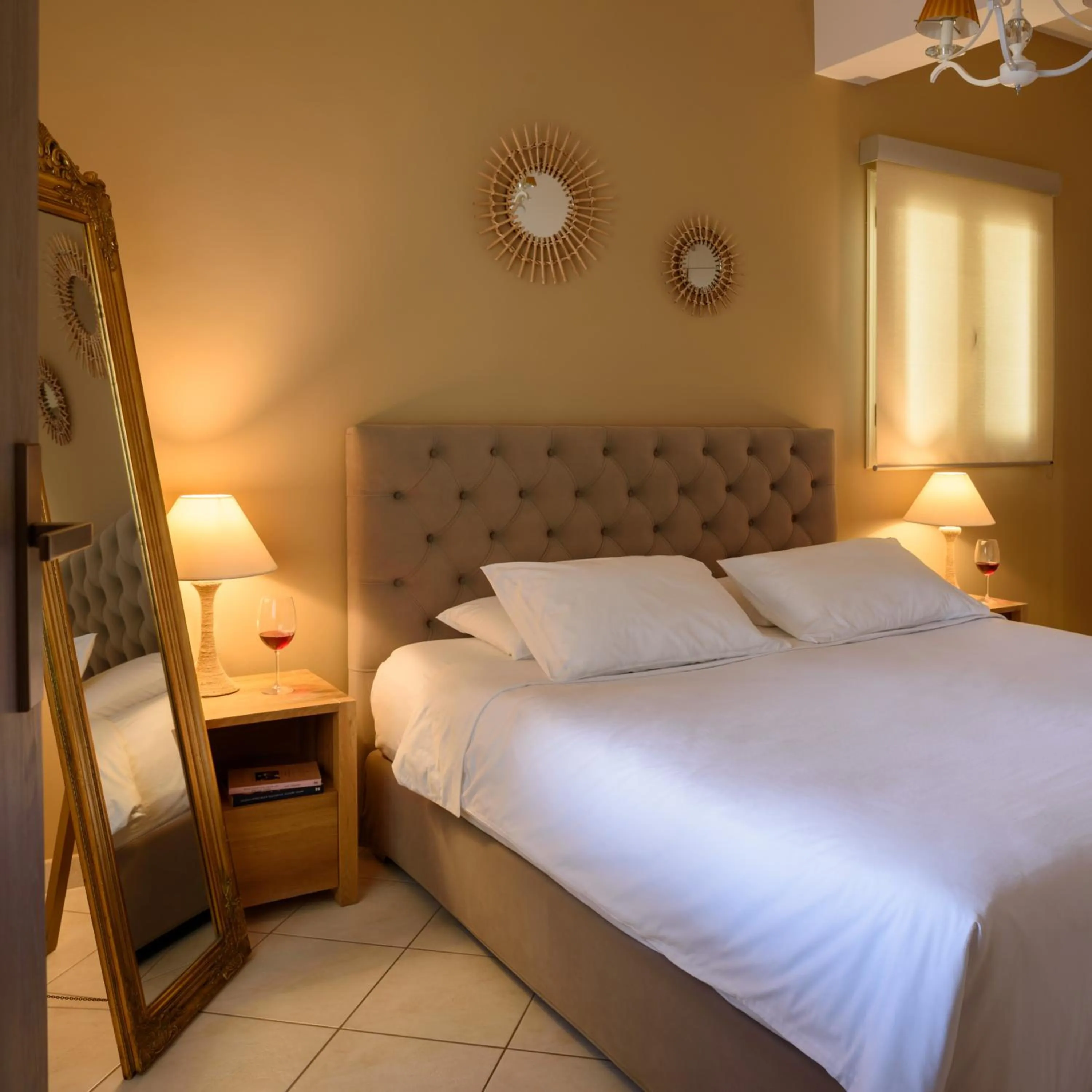 Bed in Suite Home Santorini