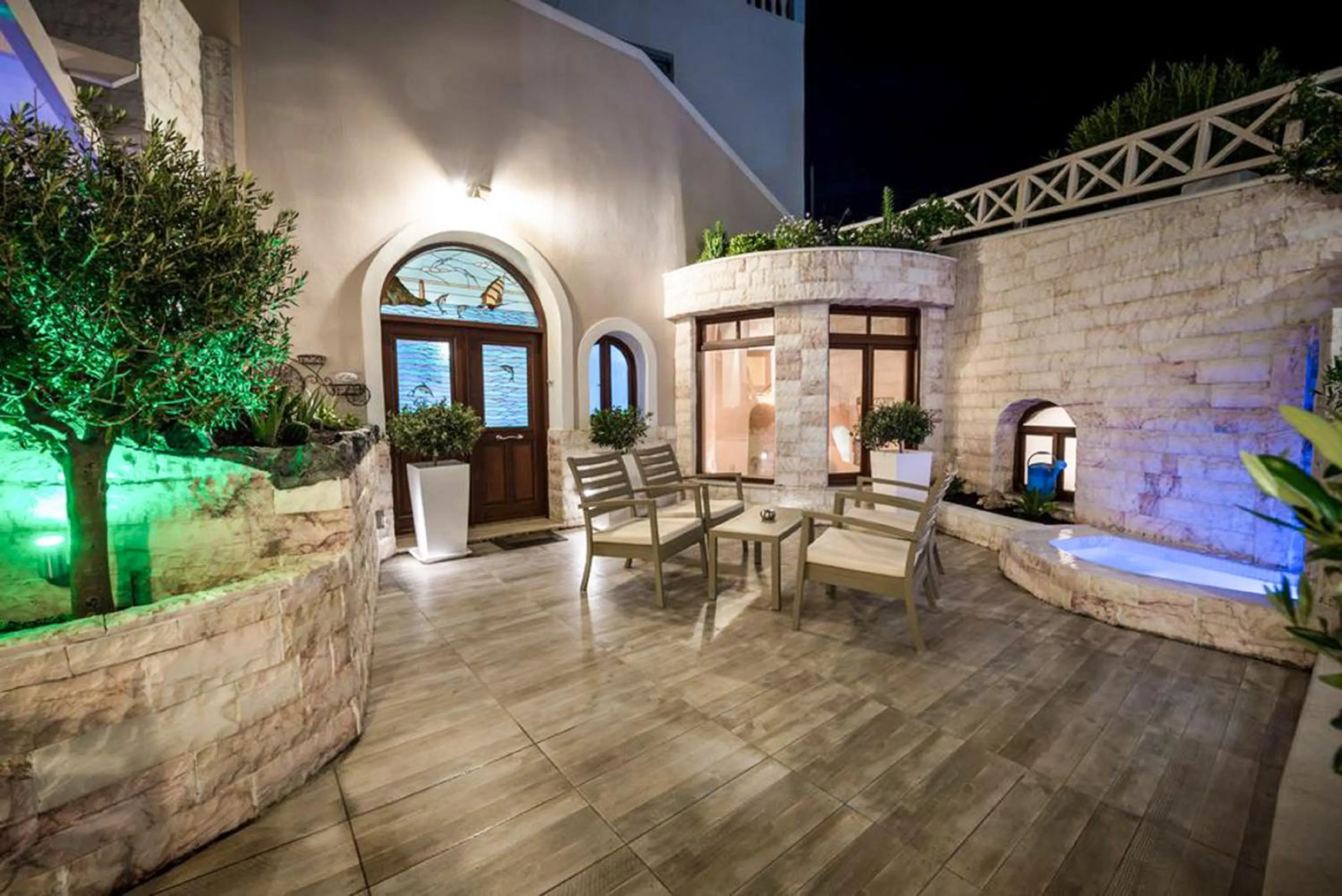 Seating area in Suite Home Santorini