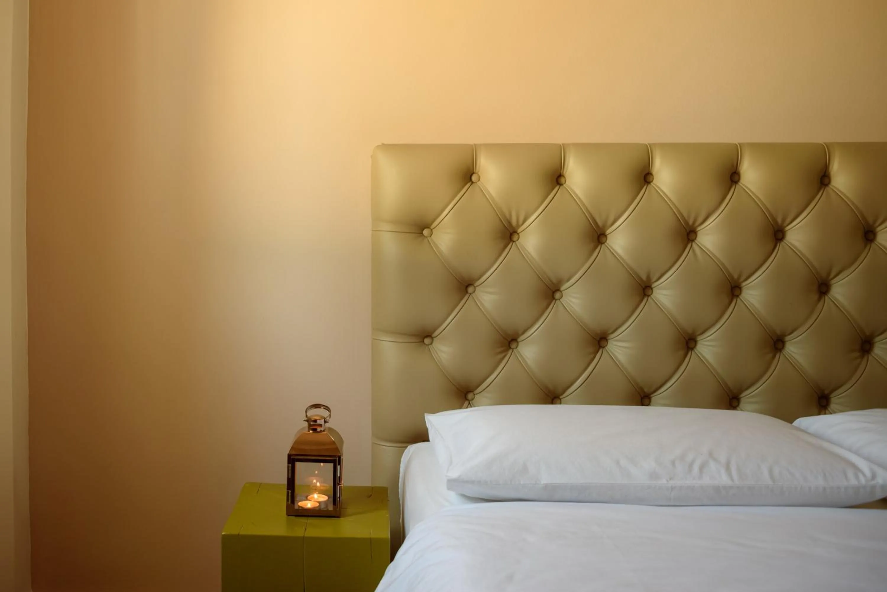 Bed in Suite Home Santorini