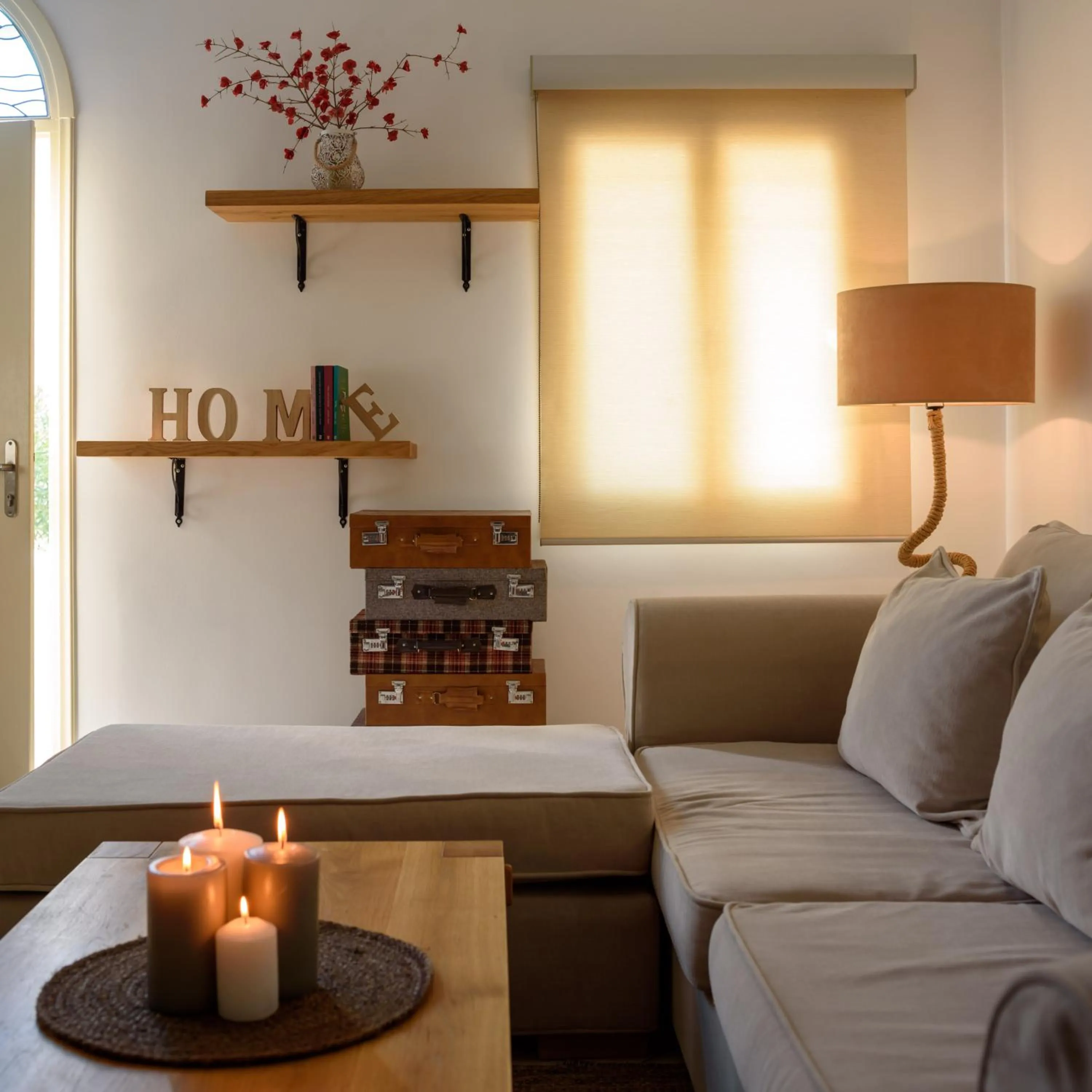 Facade/entrance in Suite Home Santorini